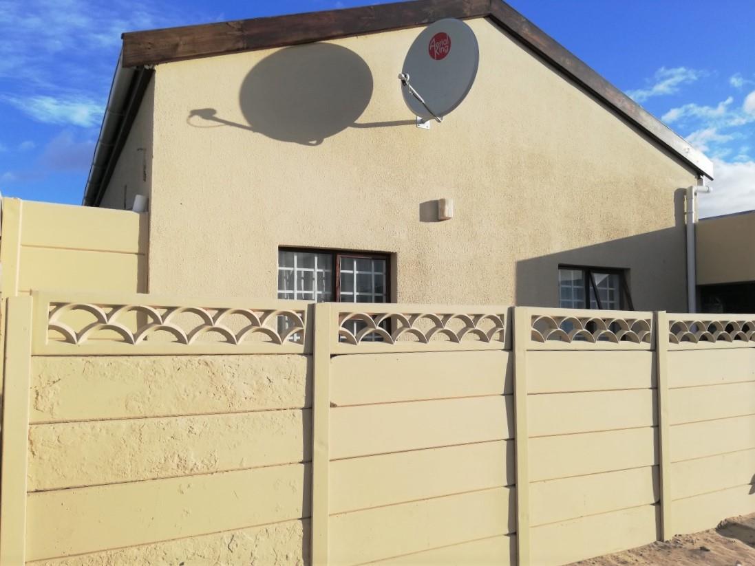 Property for sale in Lavender Hill RE/MAX™ of Southern Africa