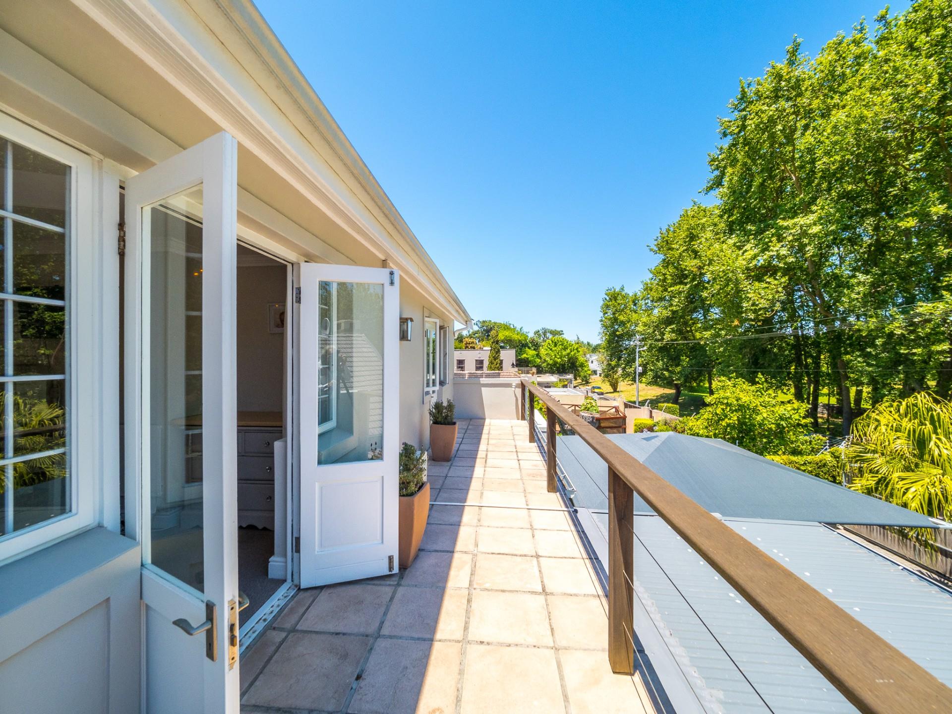 4 Bedroom House For Sale in Plumstead RE/MAX™ of Southern Africa