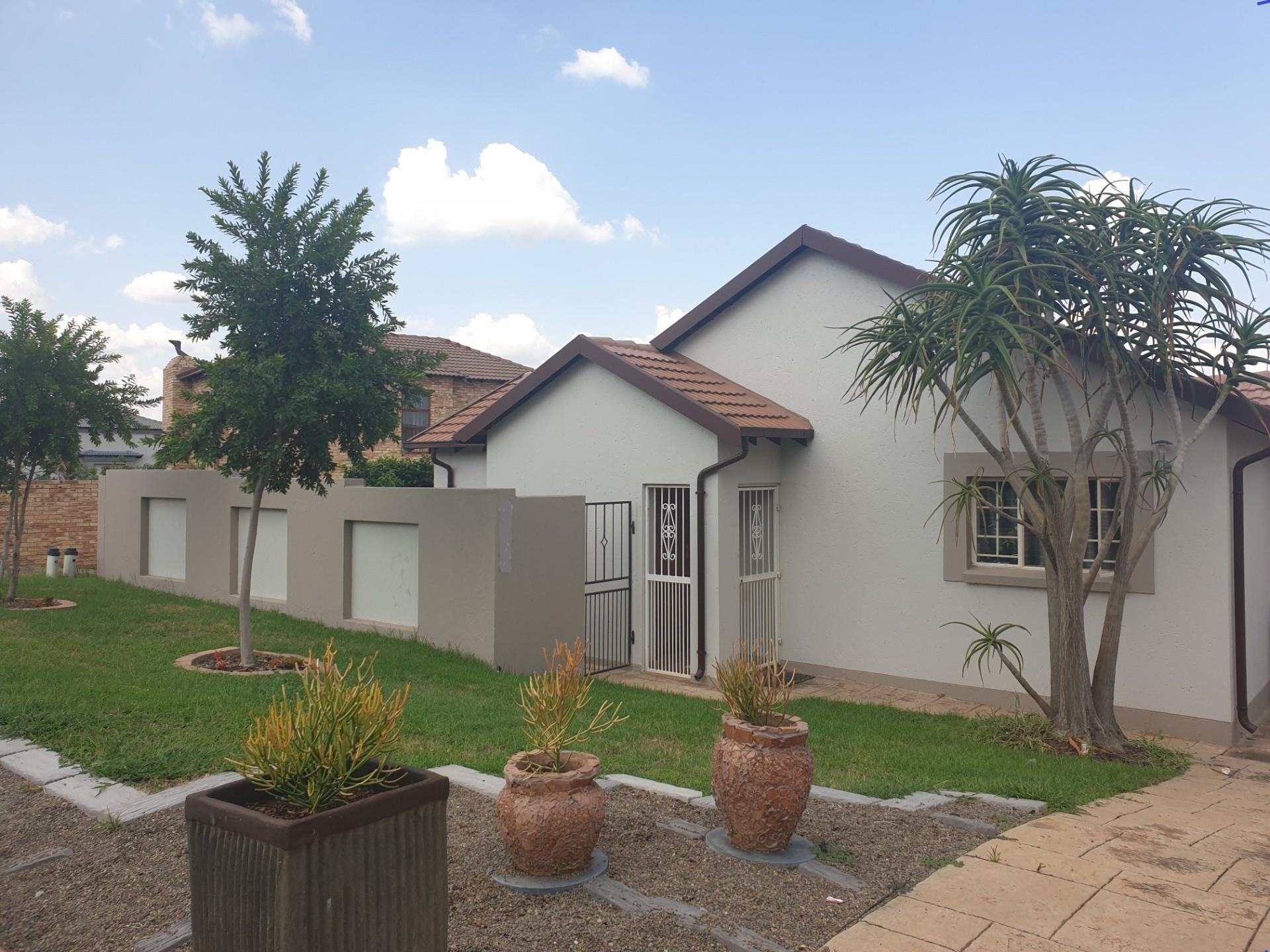 Property for sale in Thatchfield Estate RE/MAX™ of Southern Africa