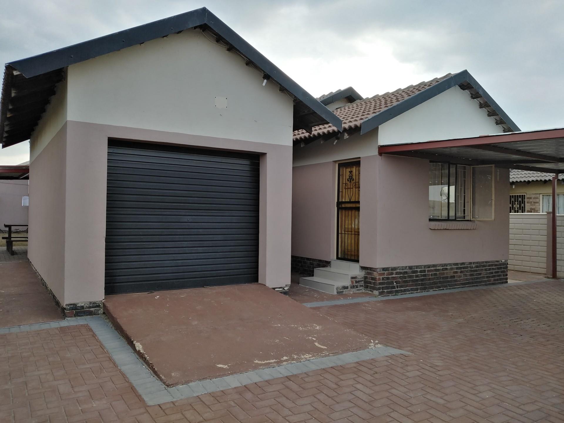 Property for sale in Madiba Park RE/MAX™ of Southern Africa