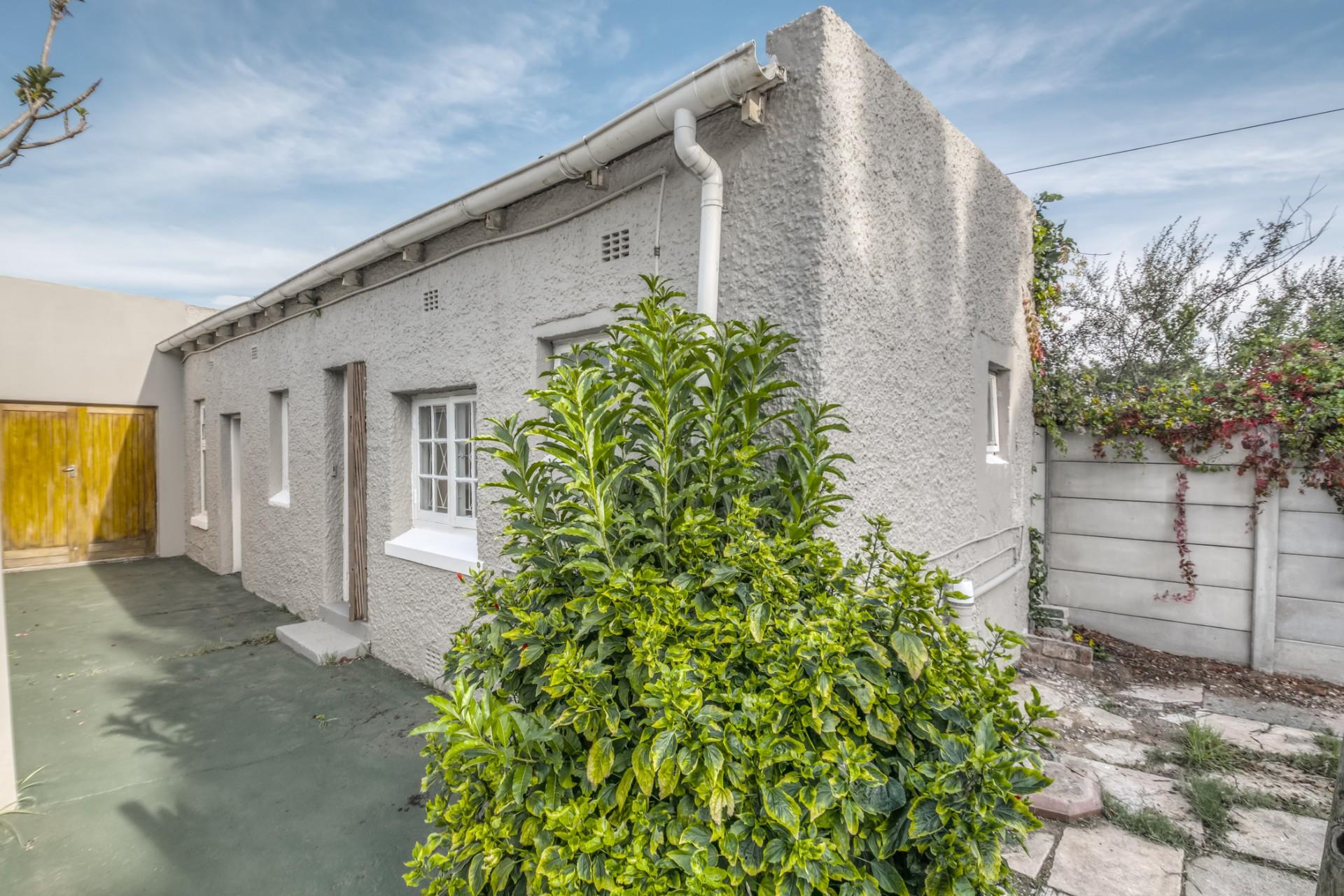 4 Bedroom House For Sale In Walmer Re Max Of Southern Africa 4 Bedroom House For Sale In Walmer Re Max Of Southern Africa