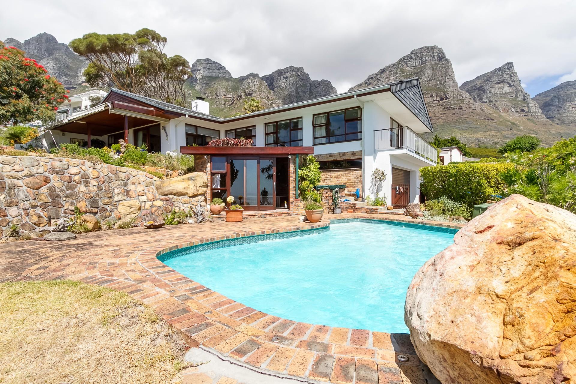4 Bedroom House For Sale in Camps Bay RE/MAX™ of Southern Africa