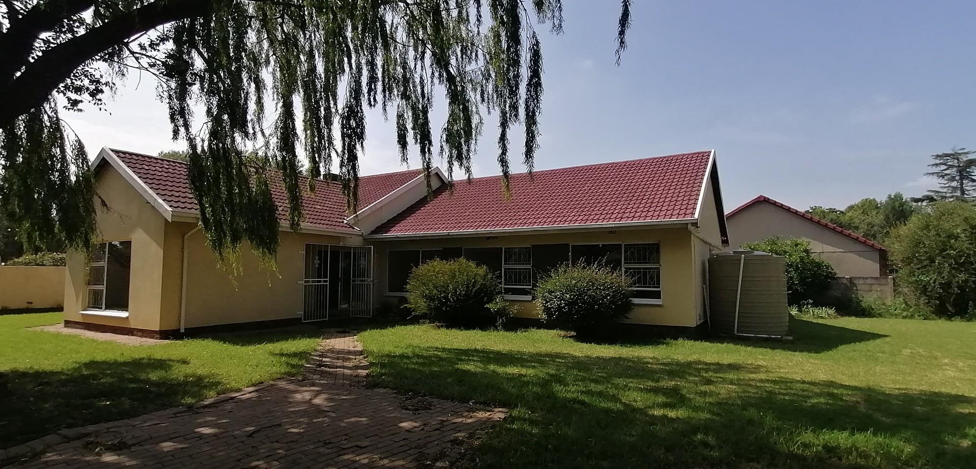 4 Bedroom House For Sale in Brackenhurst RE/MAX™ of Southern Africa