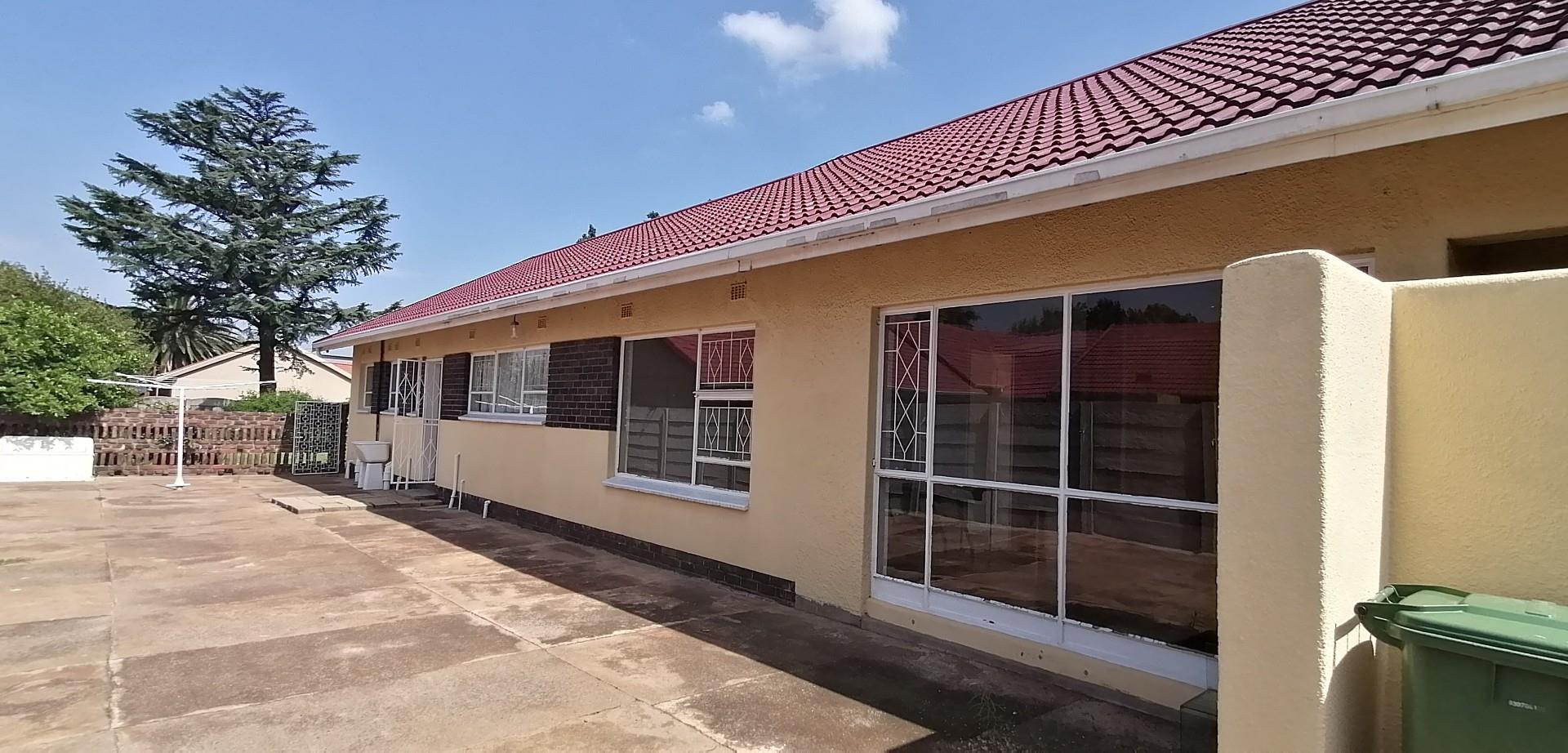 4 Bedroom House For Sale in Brackenhurst RE/MAX™ of Southern Africa