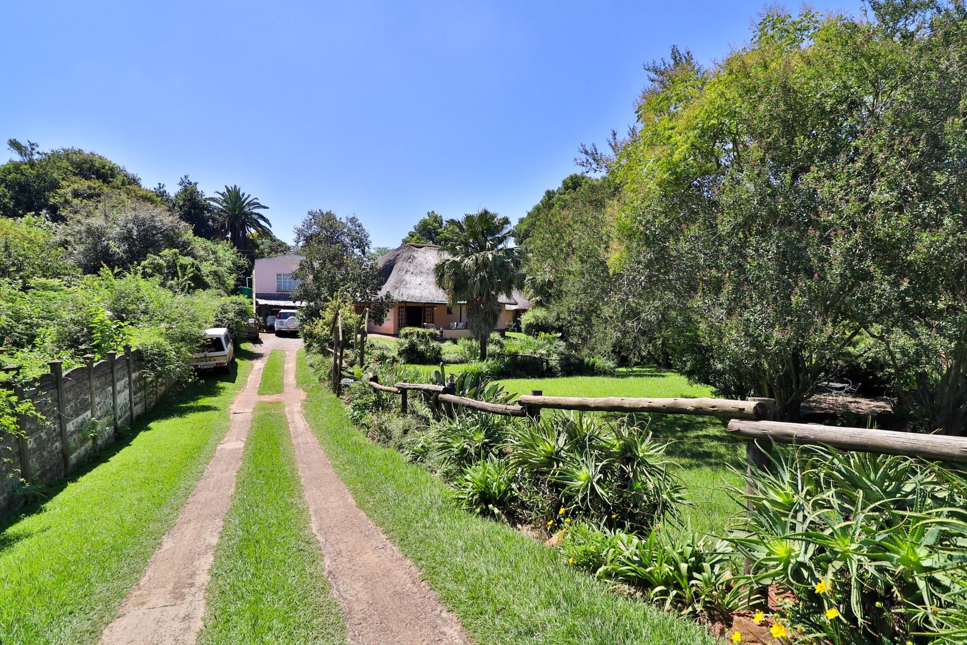 4 Bedroom House For Sale in Greendale RE/MAX™ of Southern Africa