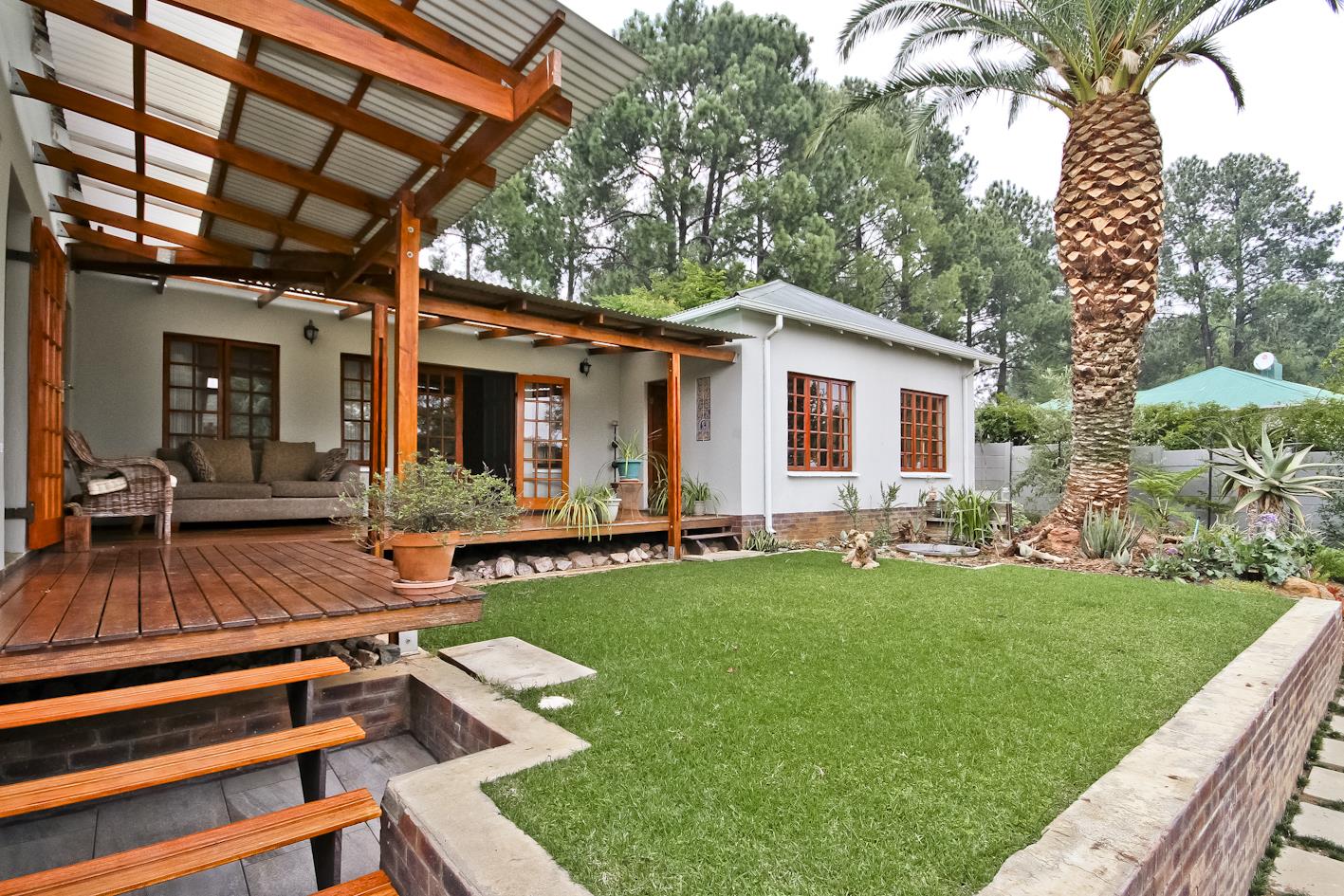 4 Bedroom House For Sale in Thornhill Estate RE/MAX™ of Southern Africa