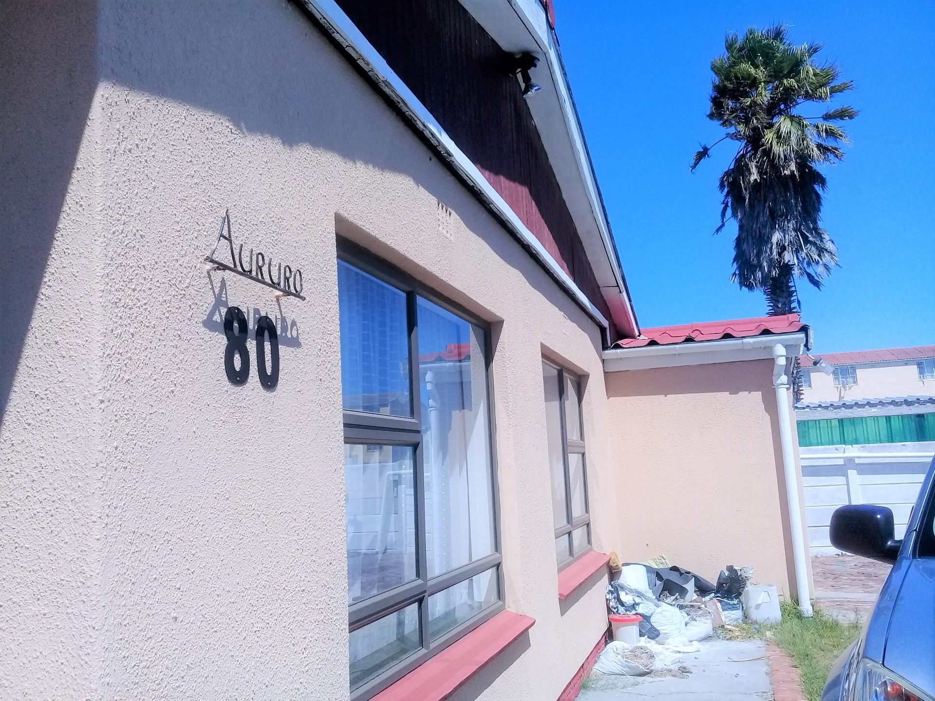 3 Bedroom House For Sale in Lotus River RE/MAX™ of Southern Africa