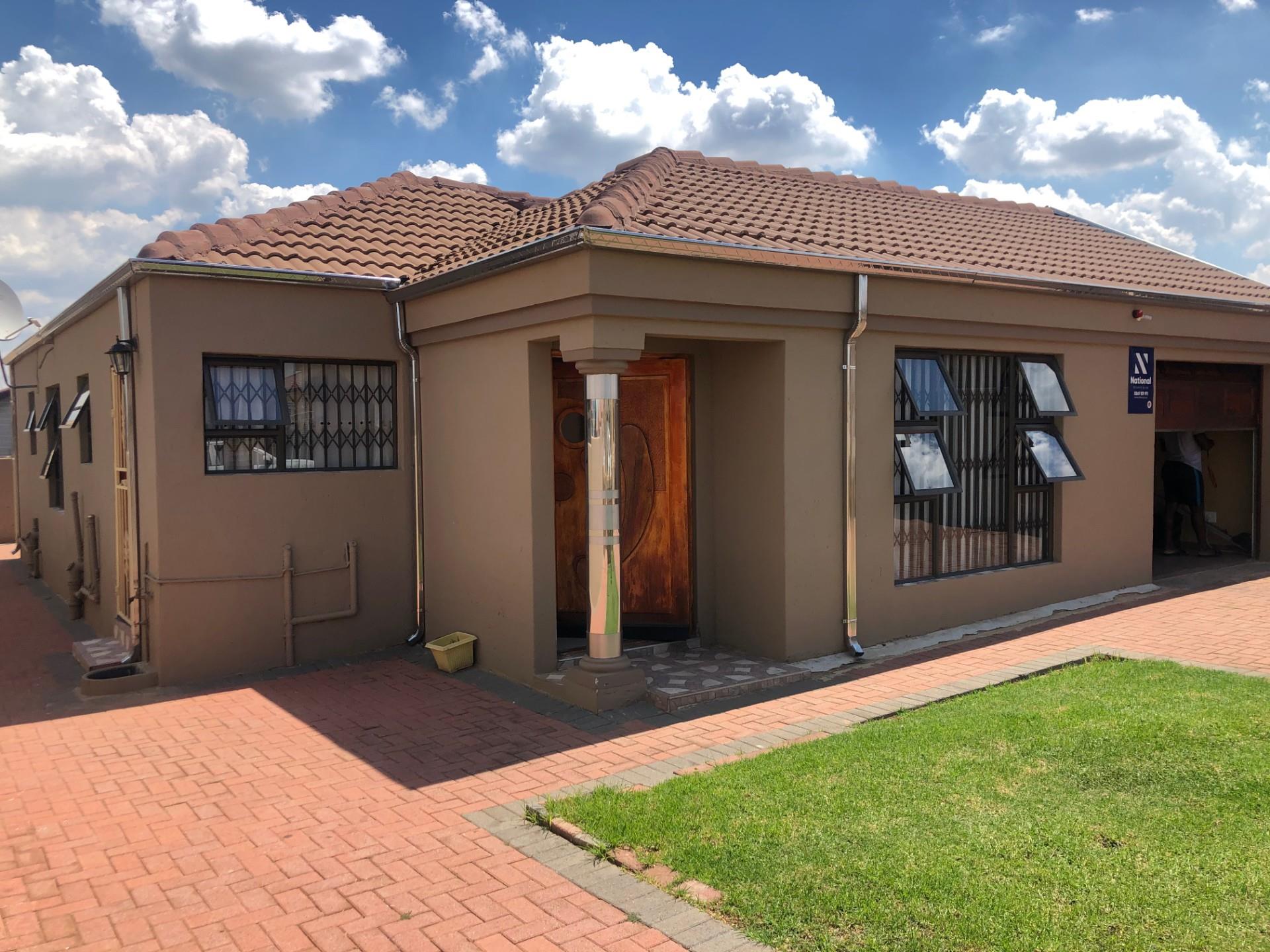 Property and houses for sale in Alveda, Johannesburg RE/MAX
