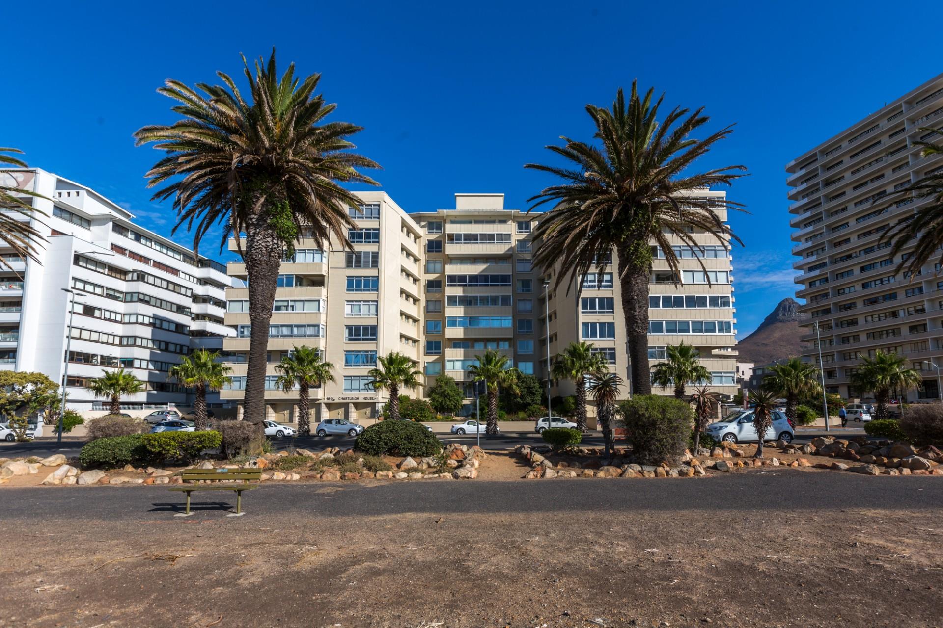 0.5 Bedroom House For Sale in Sea Point RE/MAX™ of Southern Africa