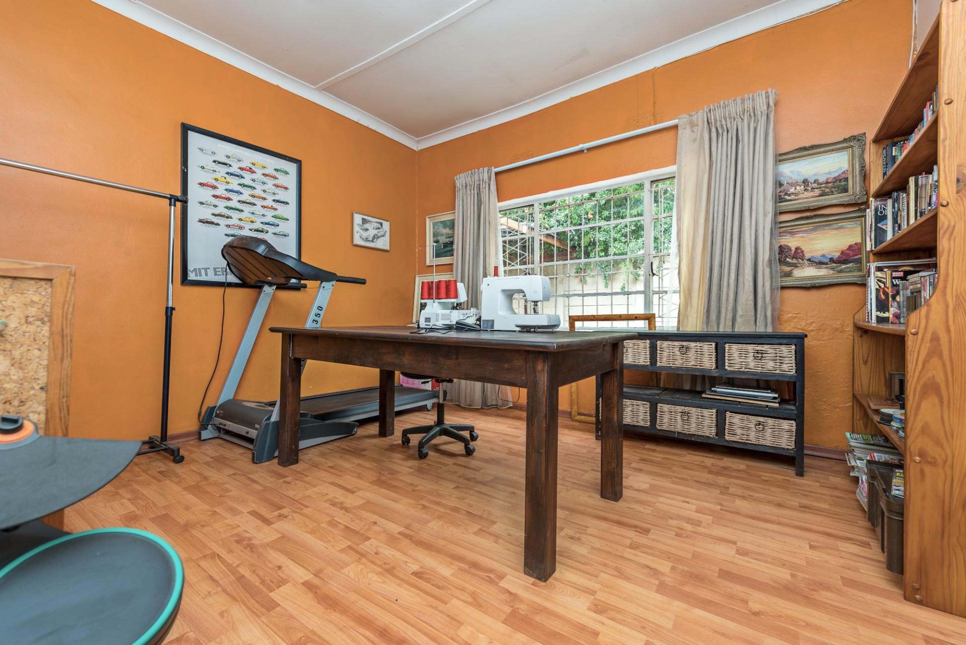 4 Bedroom House For Sale in Edenvale Central RE/MAX™ of Southern Africa