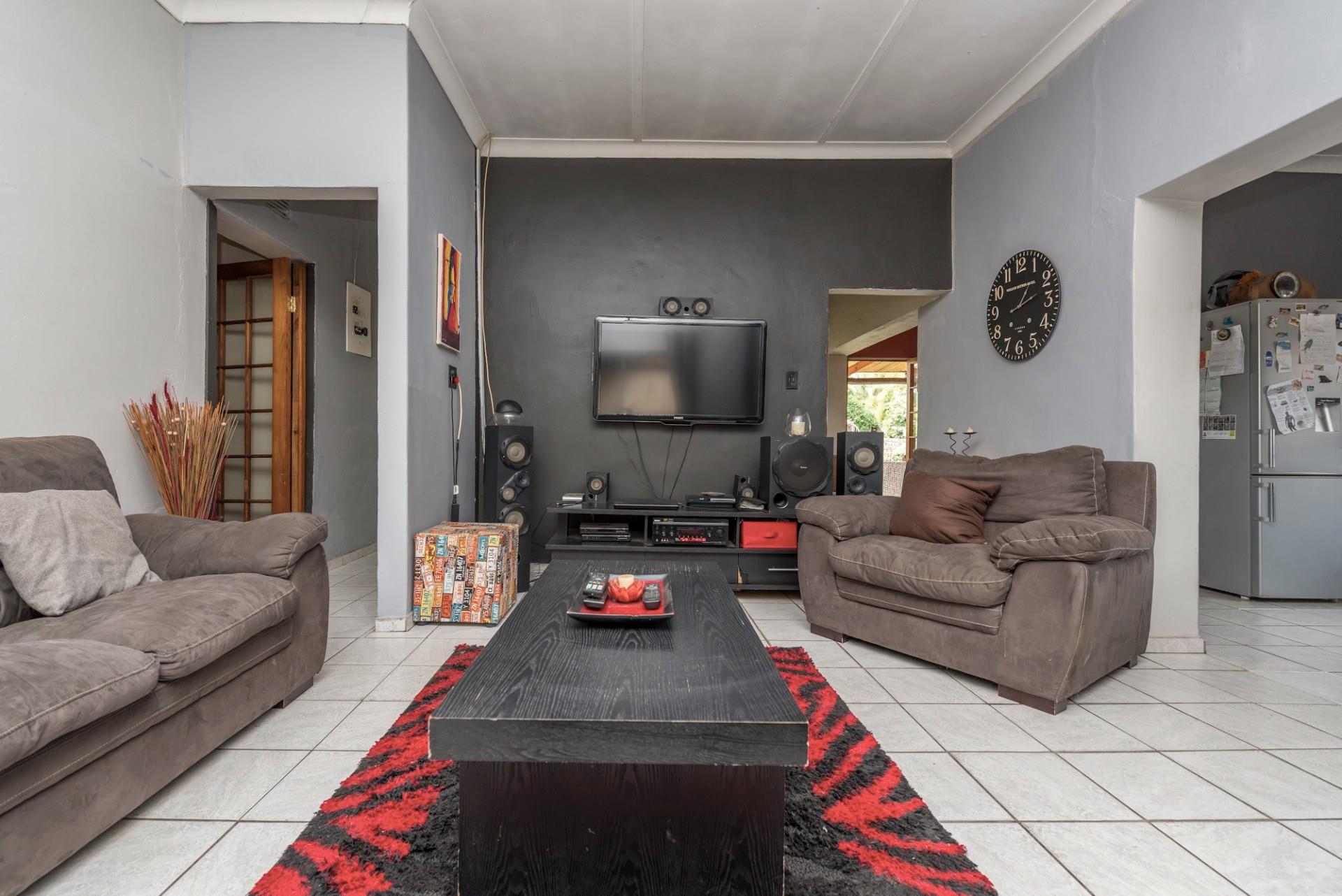 4 Bedroom House For Sale in Edenvale Central RE/MAX™ of Southern Africa