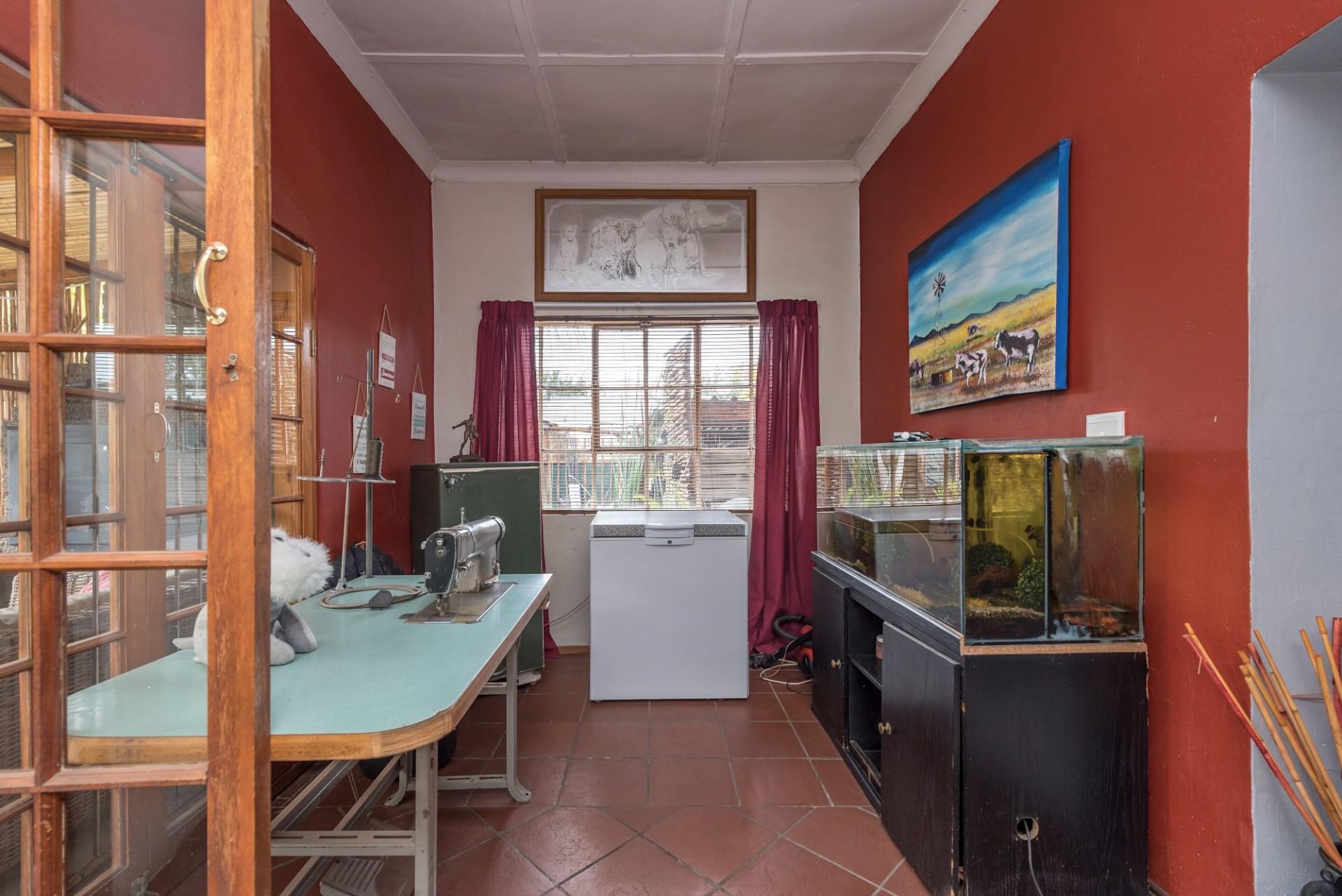 4 Bedroom House For Sale in Edenvale Central RE/MAX™ of Southern Africa