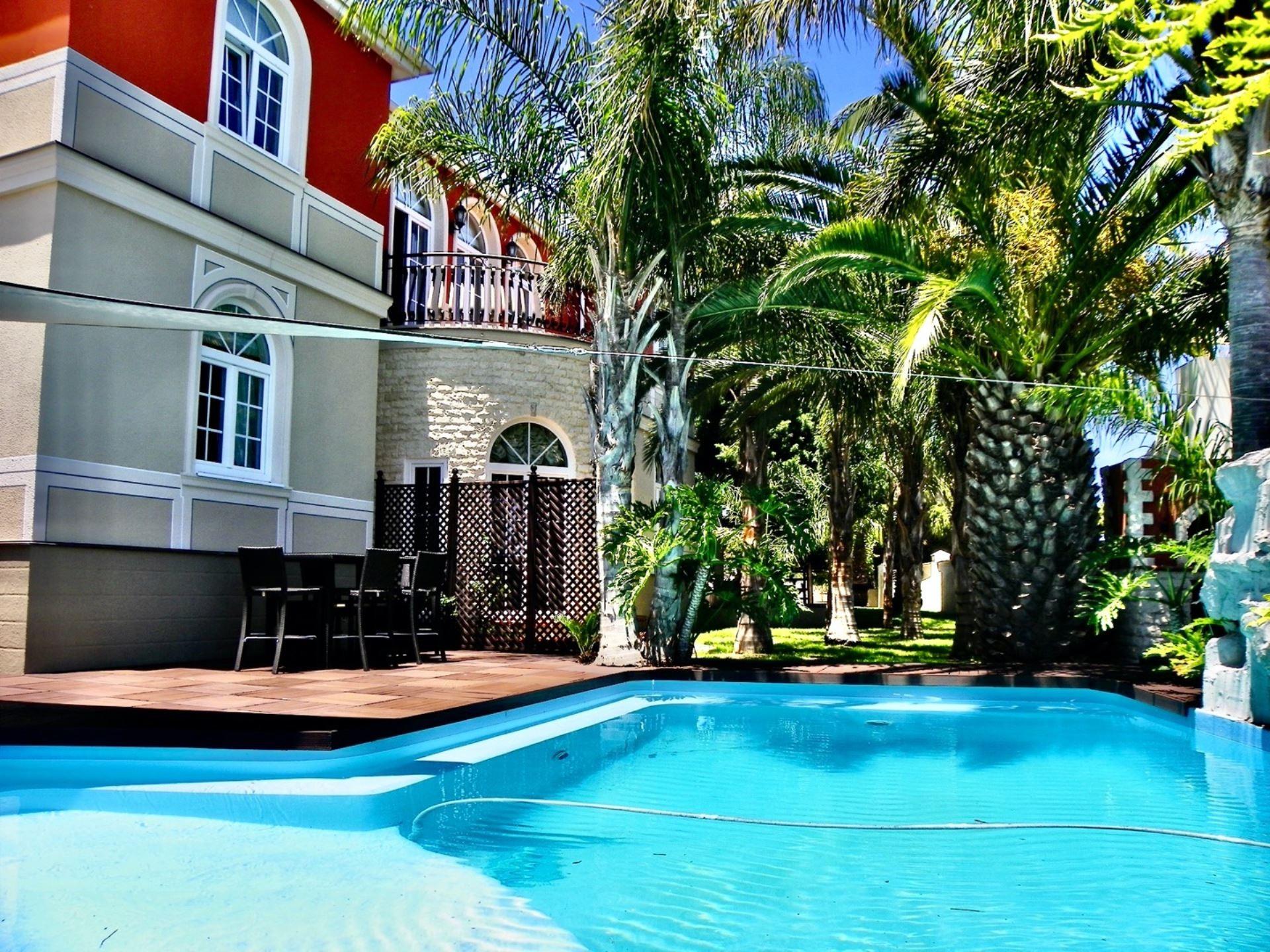 5 Bedroom House For Sale in Plattekloof RE/MAX™ of Southern Africa