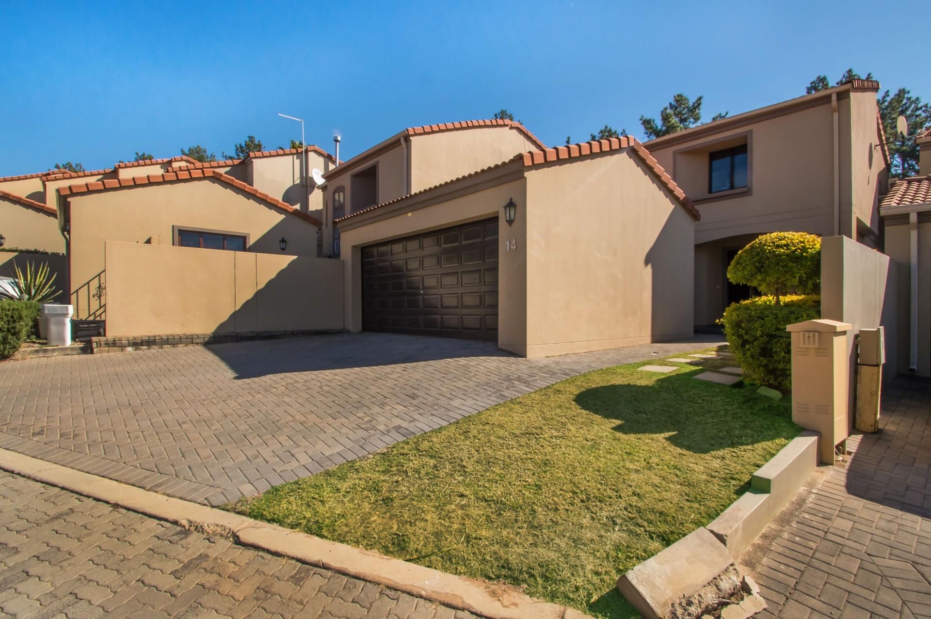 Property for sale in Fourways Gardens RE/MAX™ of Southern Africa