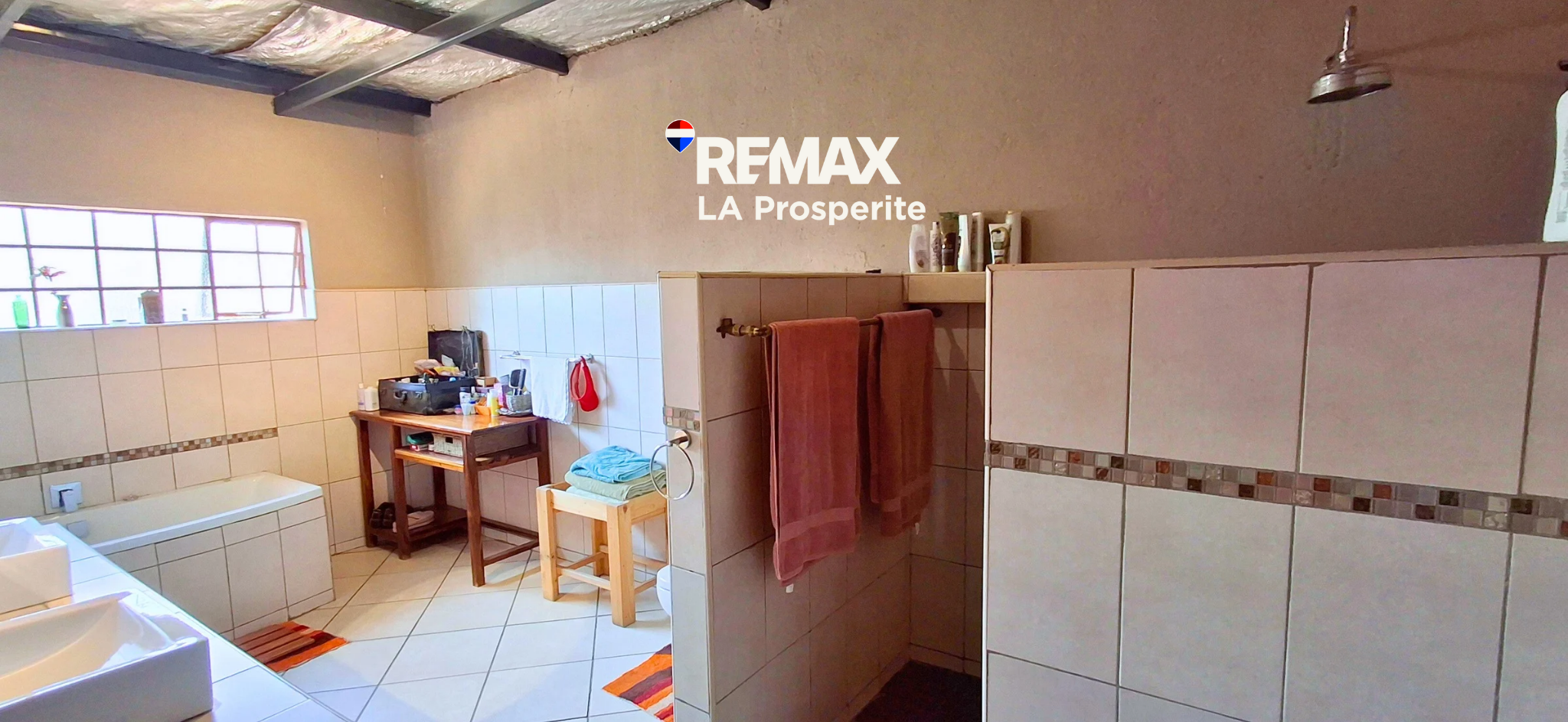 Main En-suite
