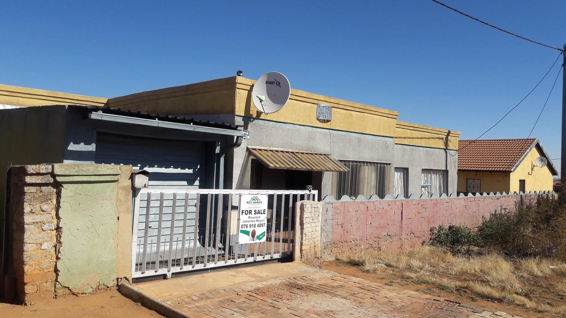 Property and houses for sale in Mohlakeng, Randfontein RE/MAX