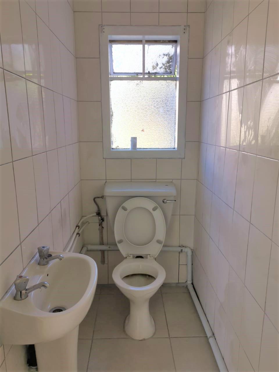 3 Bedroom House To Rent in Stanmore RE/MAX™ of Southern Africa