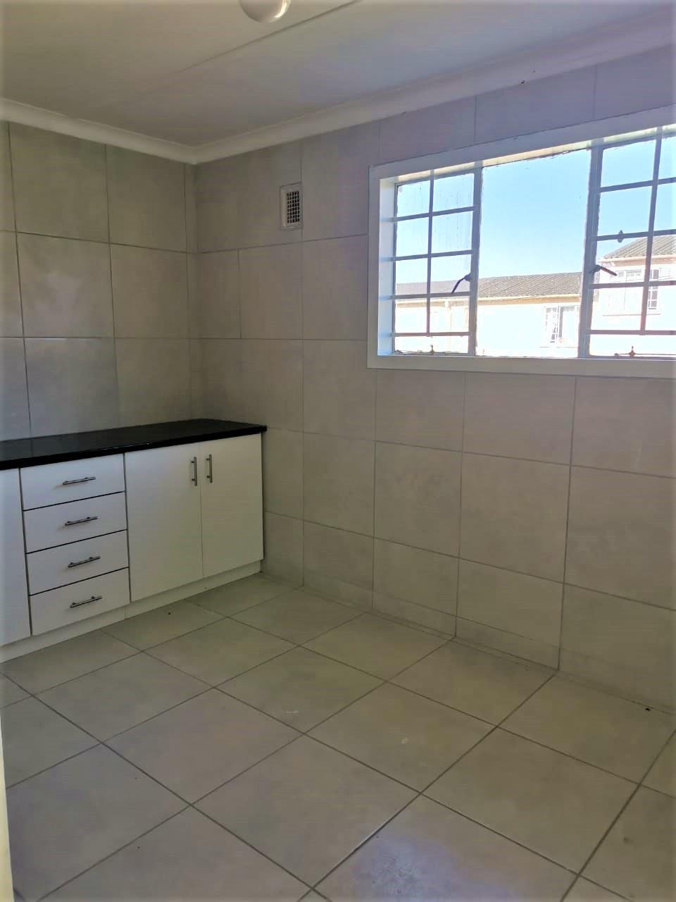3 Bedroom House To Rent in Stanmore RE/MAX™ of Southern Africa