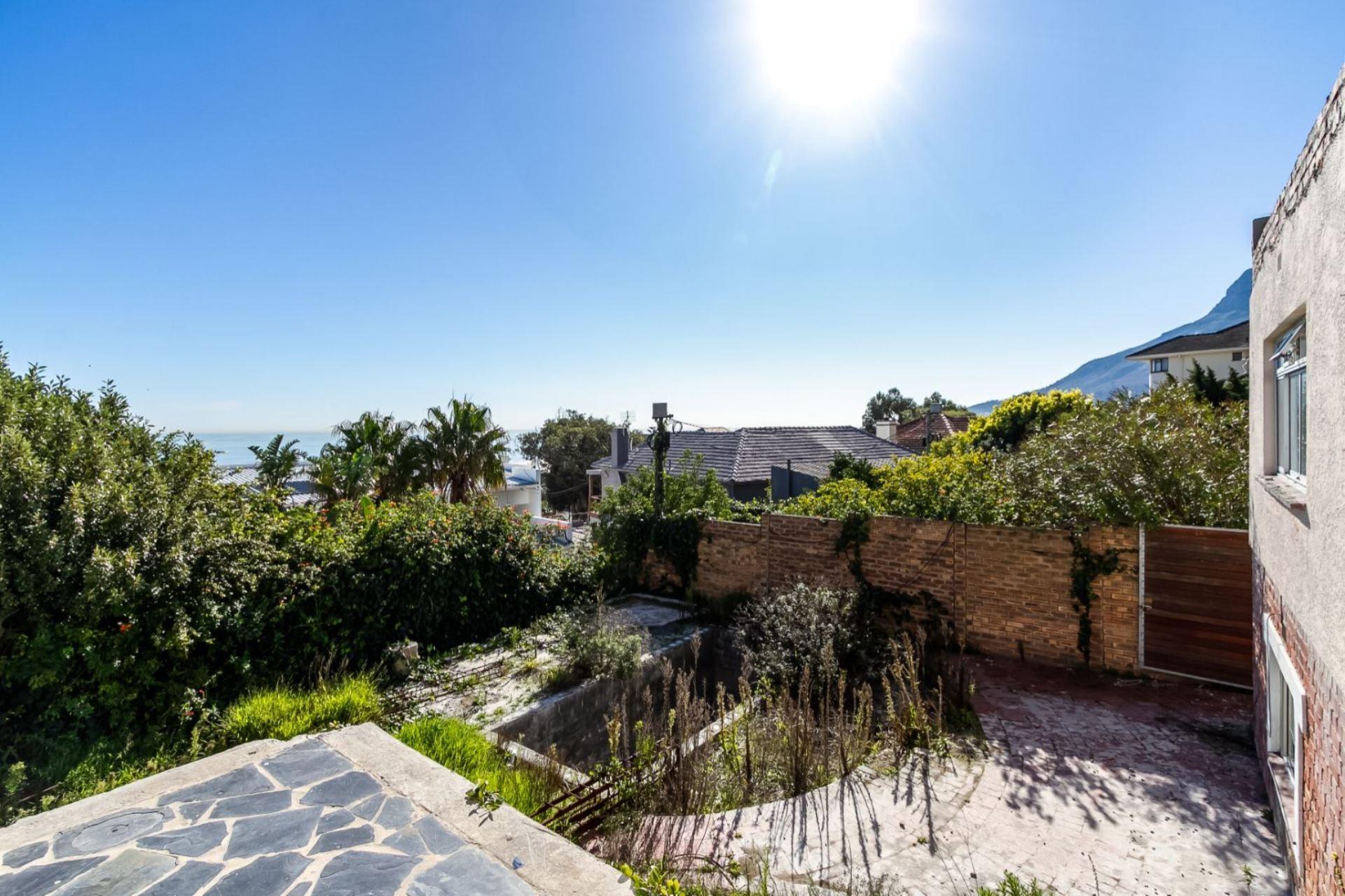 Vacant Land / Plot in Camps Bay For Sale RE/MAX™ of Southern Africa