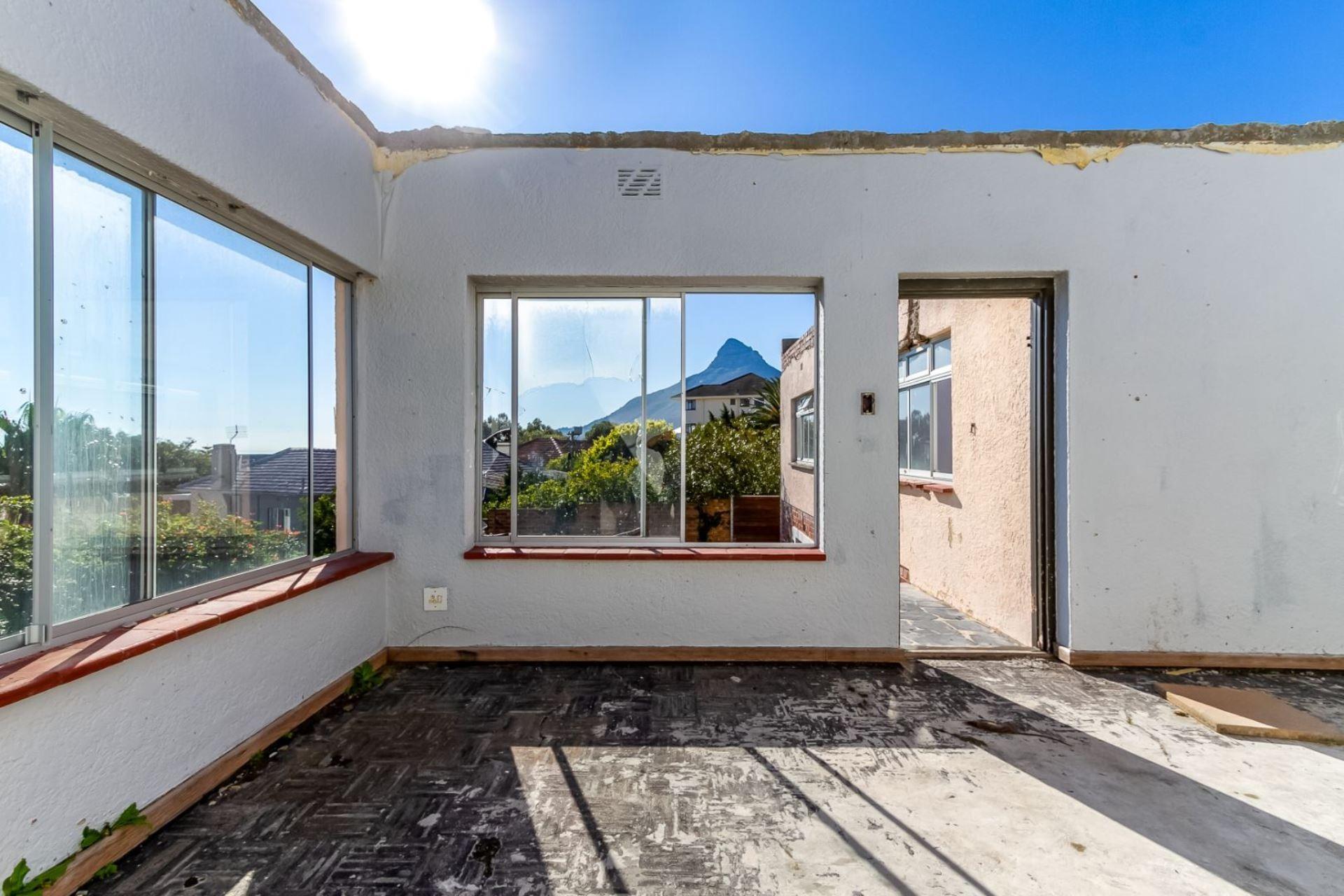 Vacant Land / Plot in Camps Bay For Sale RE/MAX™ of Southern Africa