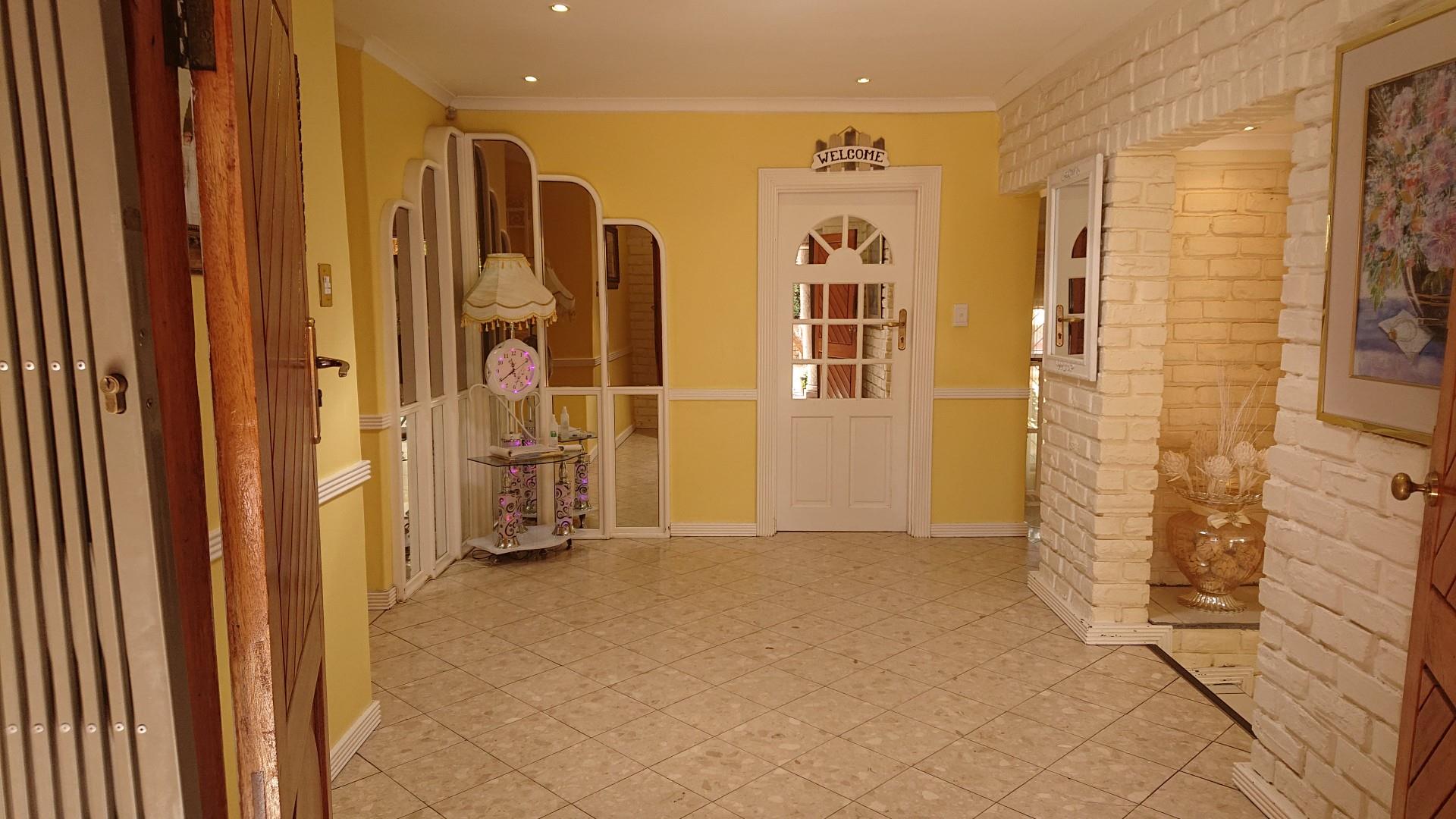 Commercial Property in King Williams Town Central For Sale RE/MAX™ of Southern Africa