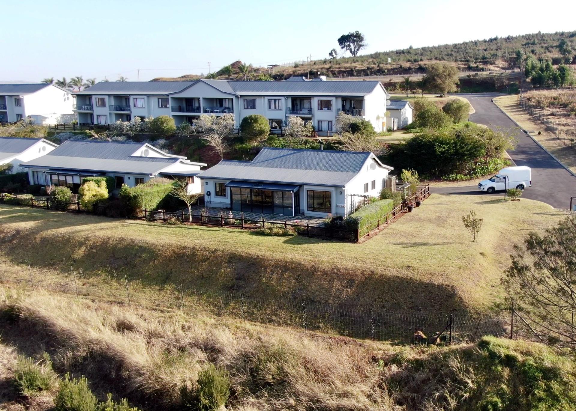 2 Bedroom Townhouse For Sale in Howick North RE/MAX™ of Southern Africa