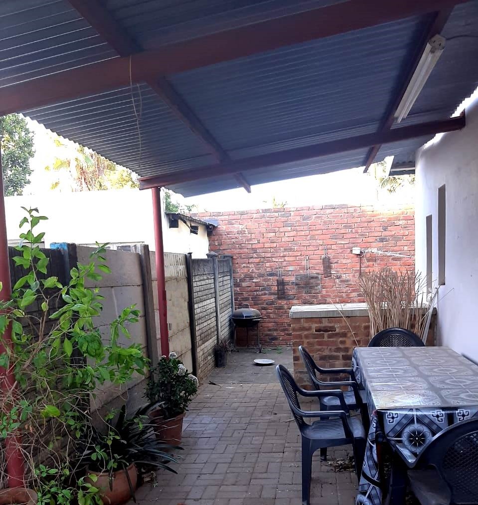 1 Bedroom Townhouse For Sale in Rustenburg Central RE/MAX™ of