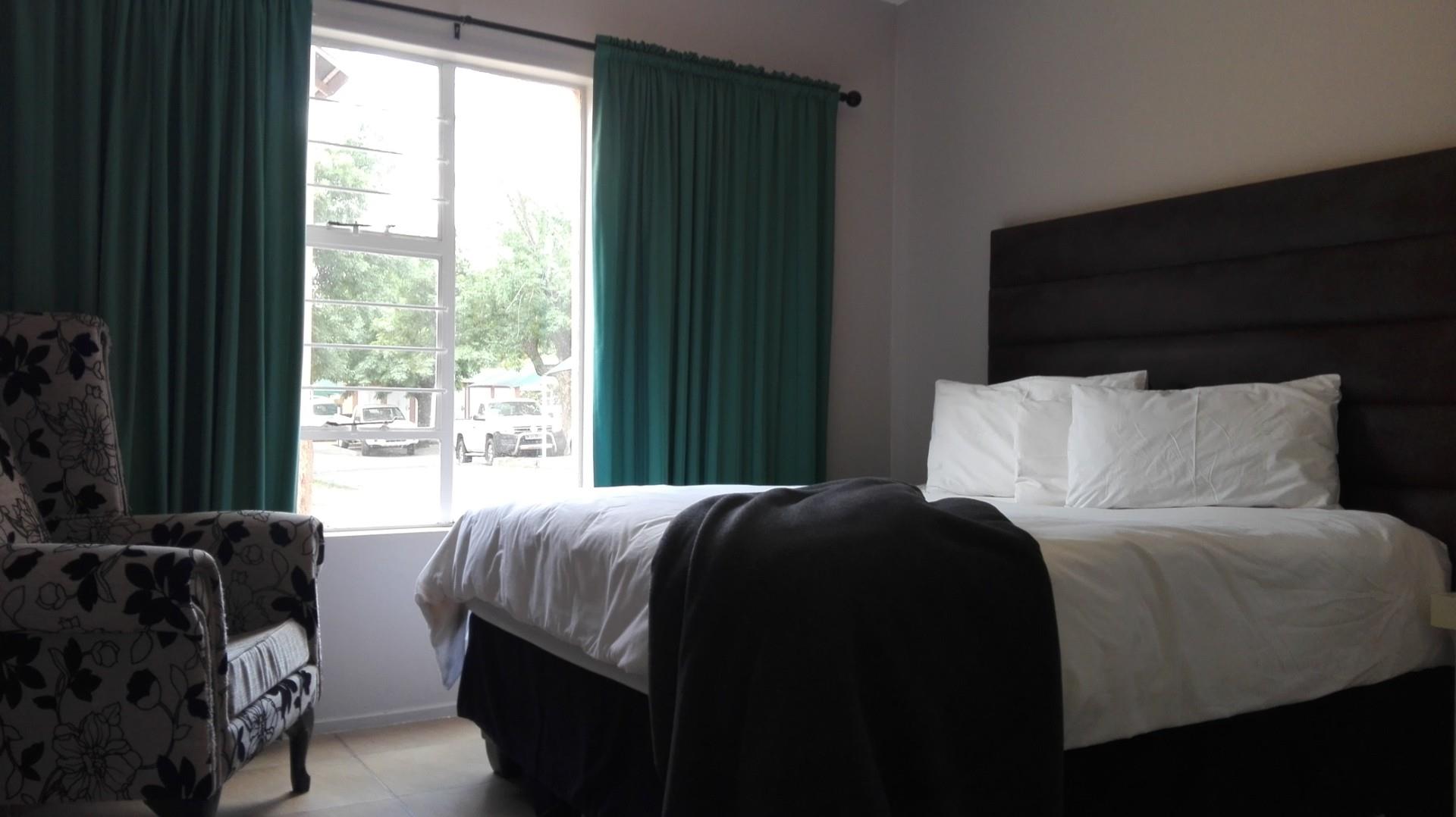 2 Bedroom Townhouse For Sale in Boksburg Central RE/MAX™ of Southern