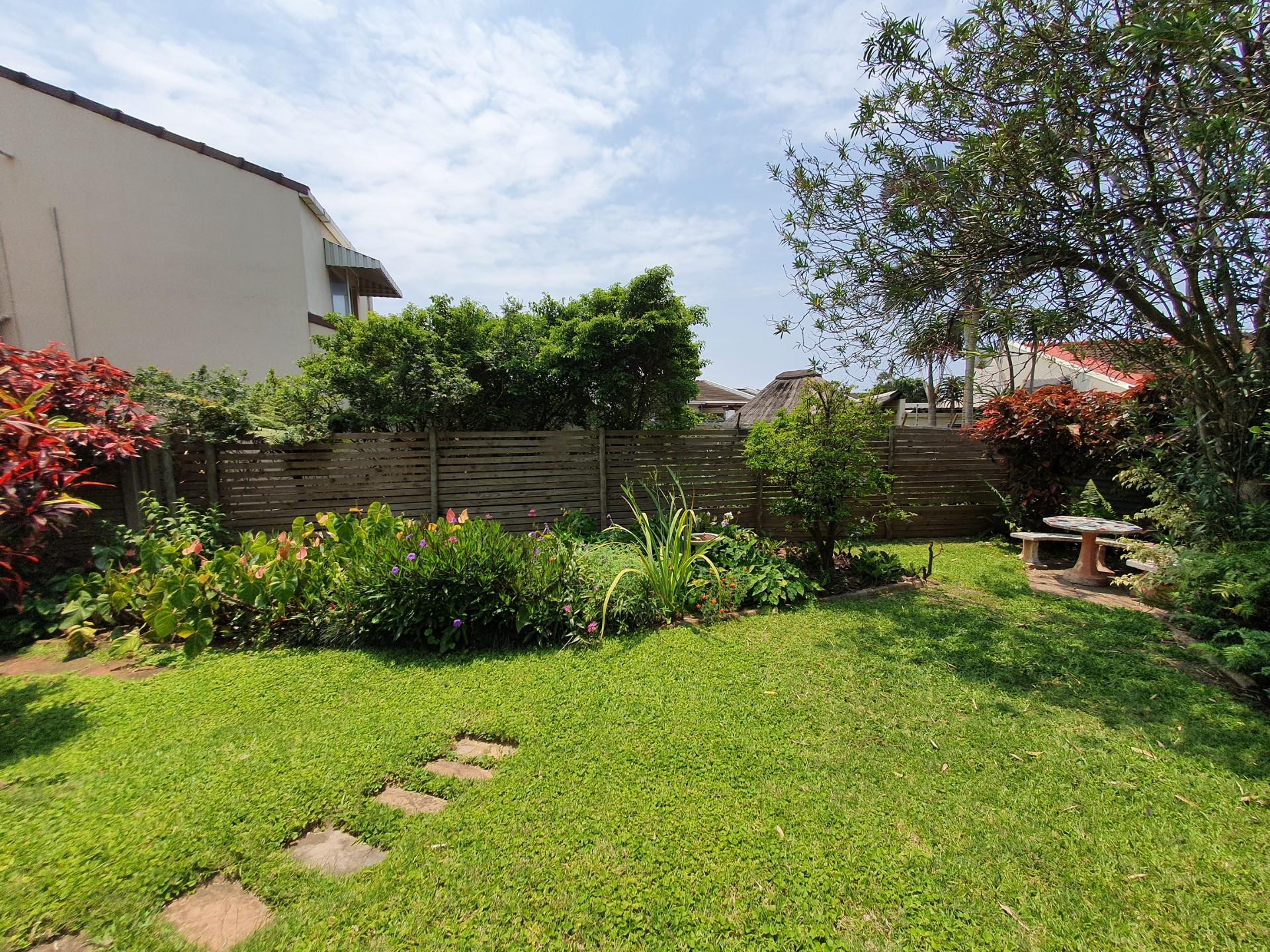 3 Bedroom Townhouse For Sale in Durban North RE/MAX™ of Southern Africa
