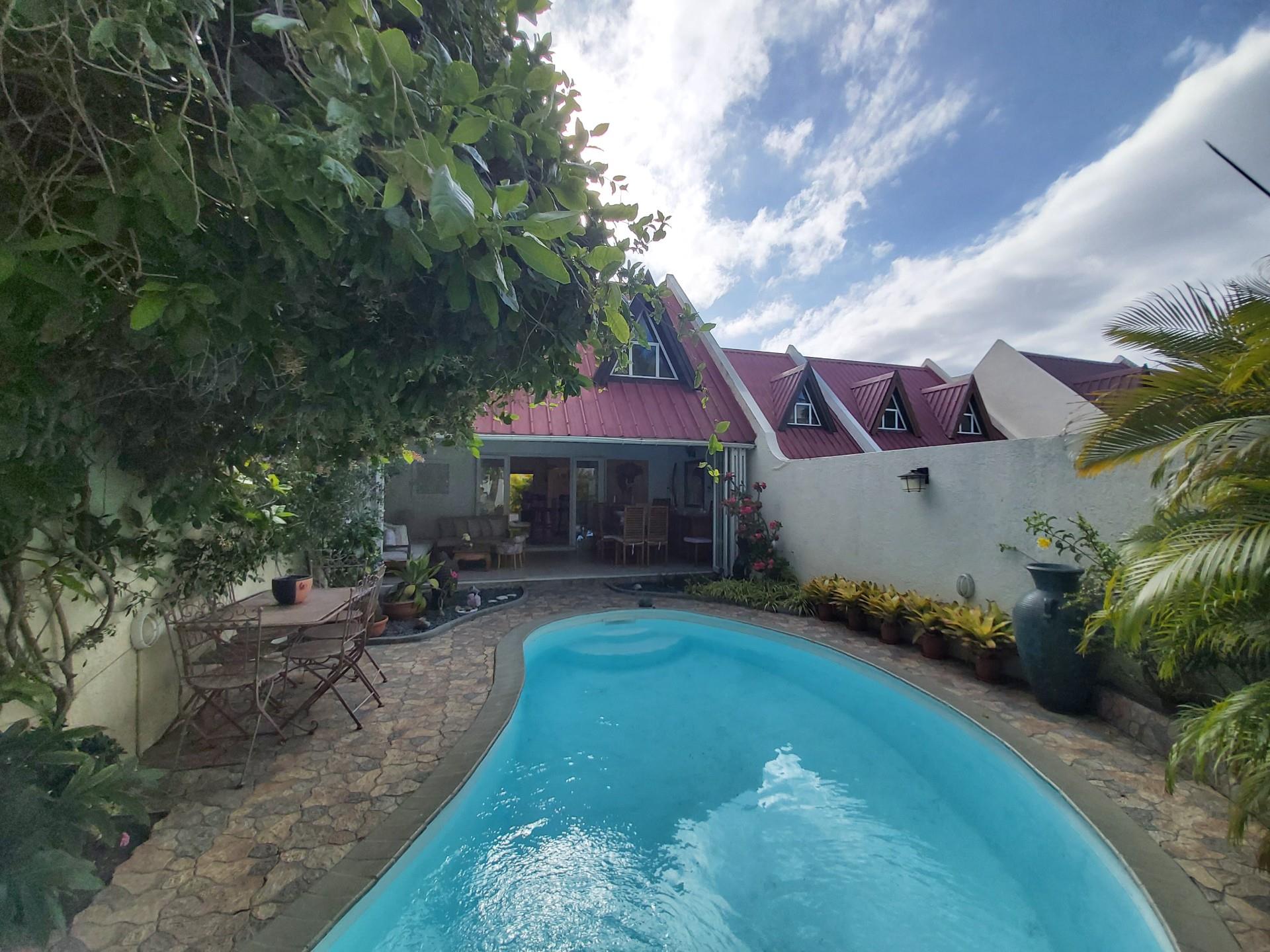 3 Bedroom House For Sale in Cap Malheureux RE/MAX™ of Southern Africa