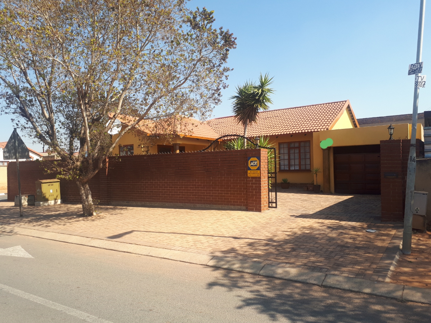Property for sale in Ormonde View RE/MAX™ of Southern Africa