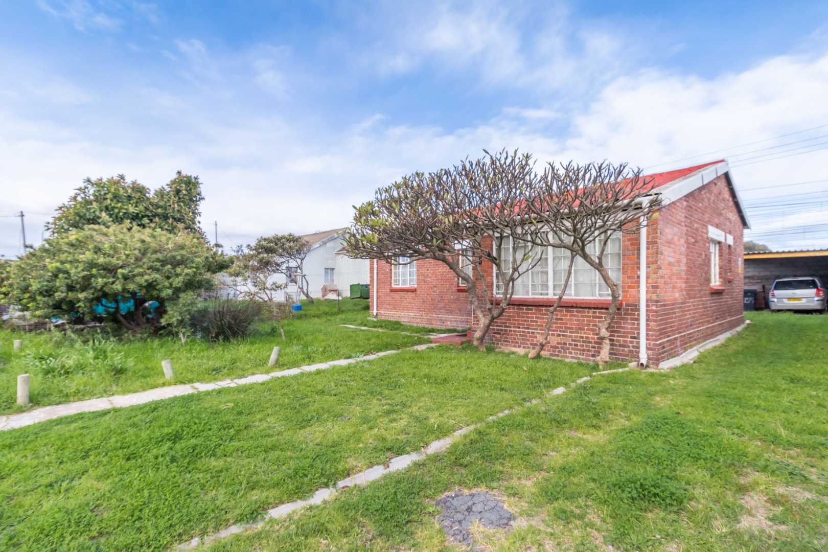 3 Bedroom House For Sale in Maitland RE/MAX™ of Southern Africa