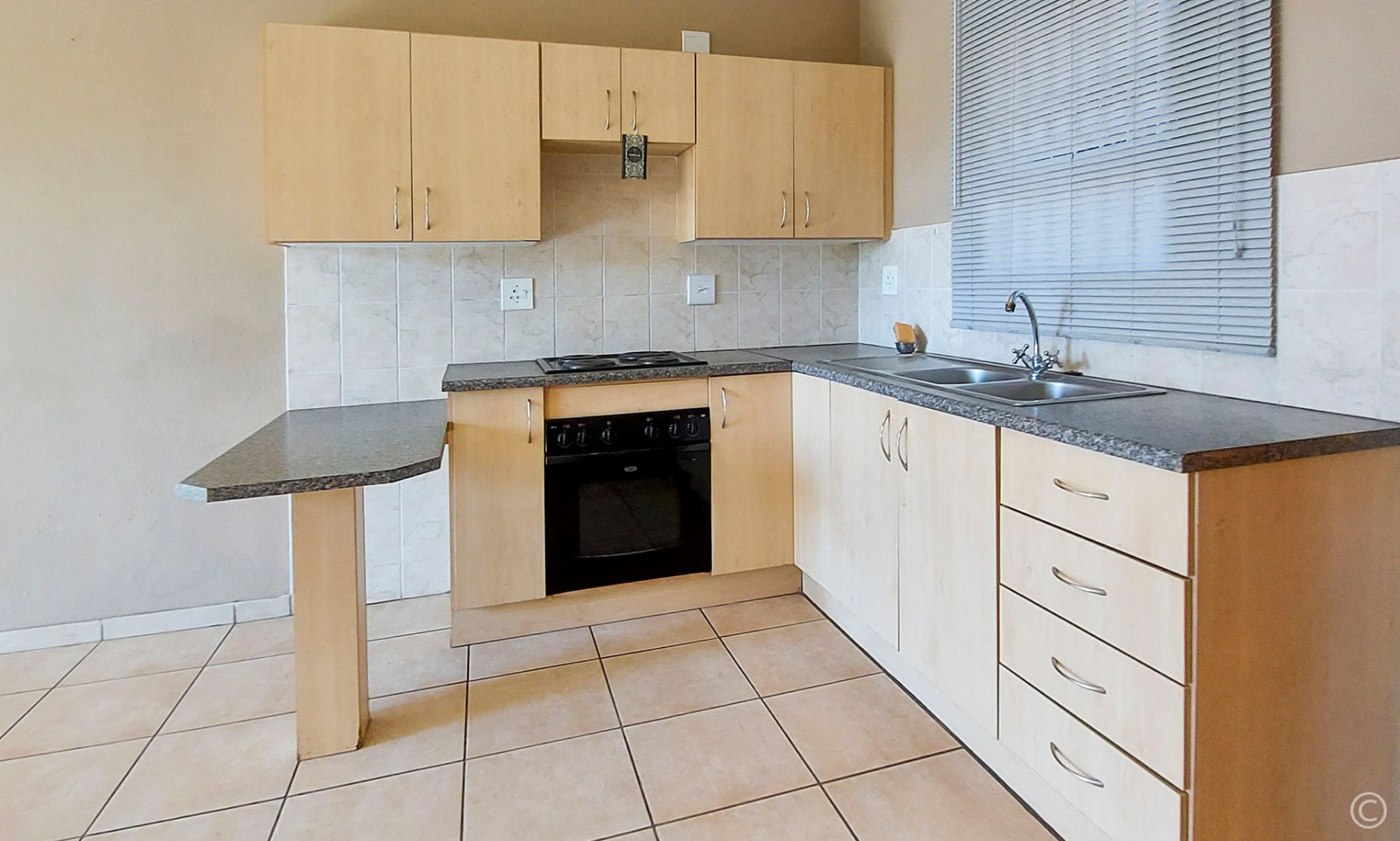 1 Bedroom Apartment / Flat For Sale in Vanderbijlpark SE 10 RE/MAX