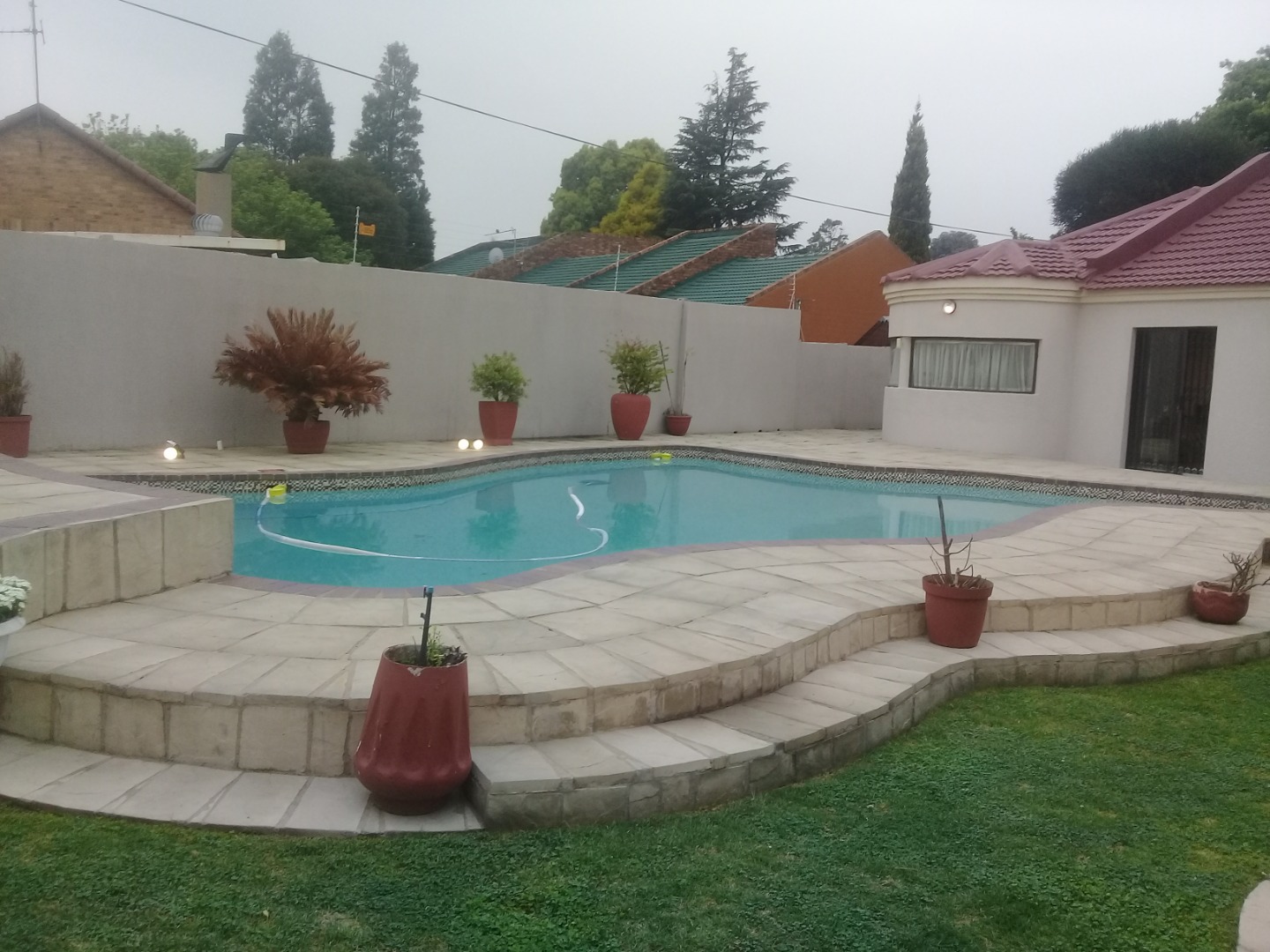 3 Bedroom House For Sale in Brackendowns RE/MAX™ of Southern Africa