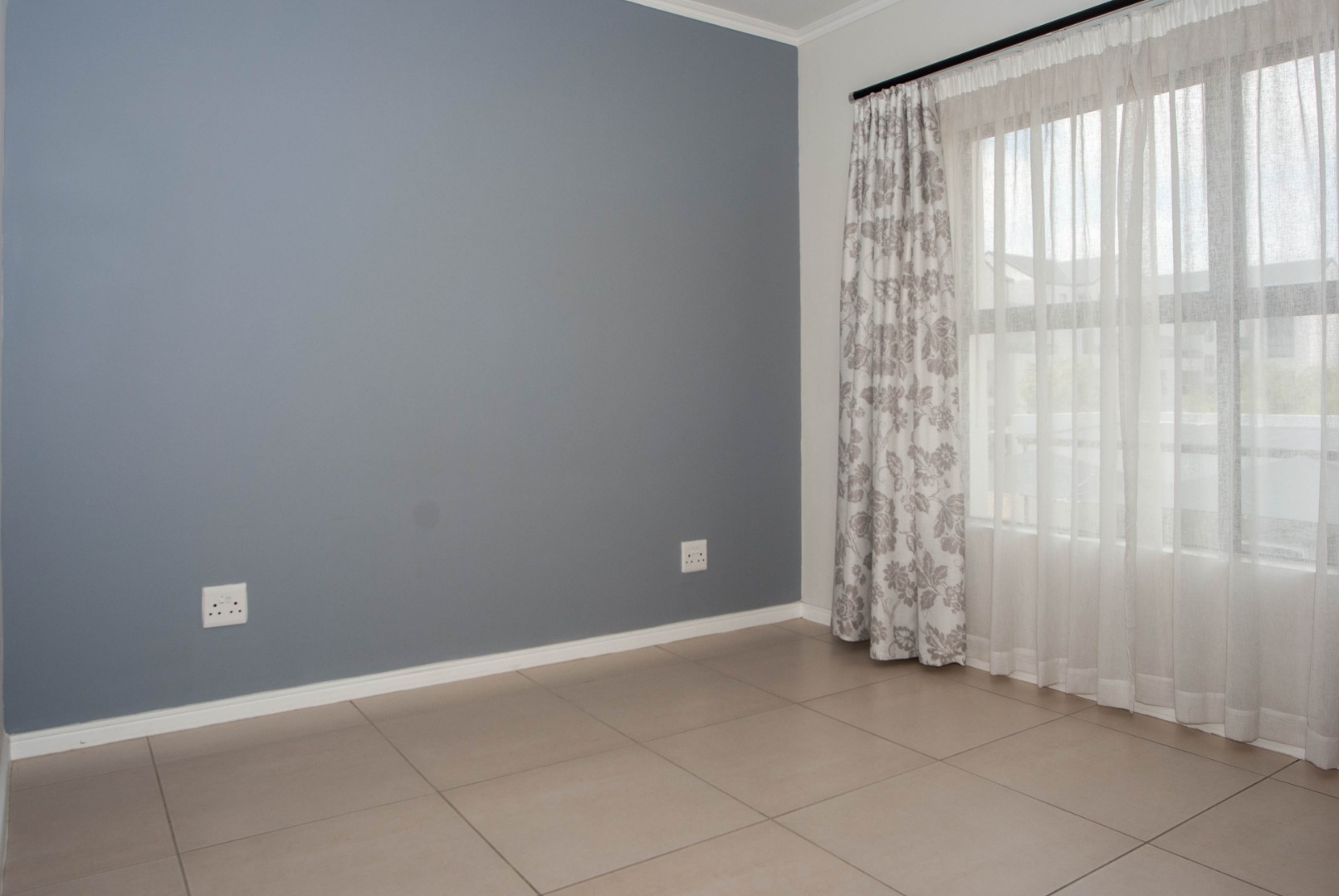 2 Bedroom Apartment / Flat To Rent in De Velde RE/MAX™ of Southern Africa