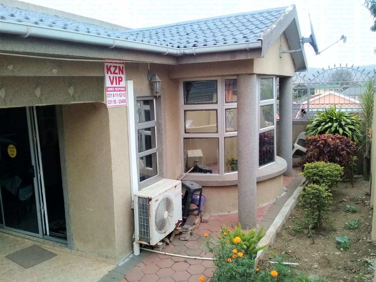 3 Bedroom House For Sale in Woodview RE/MAX™ of Southern Africa