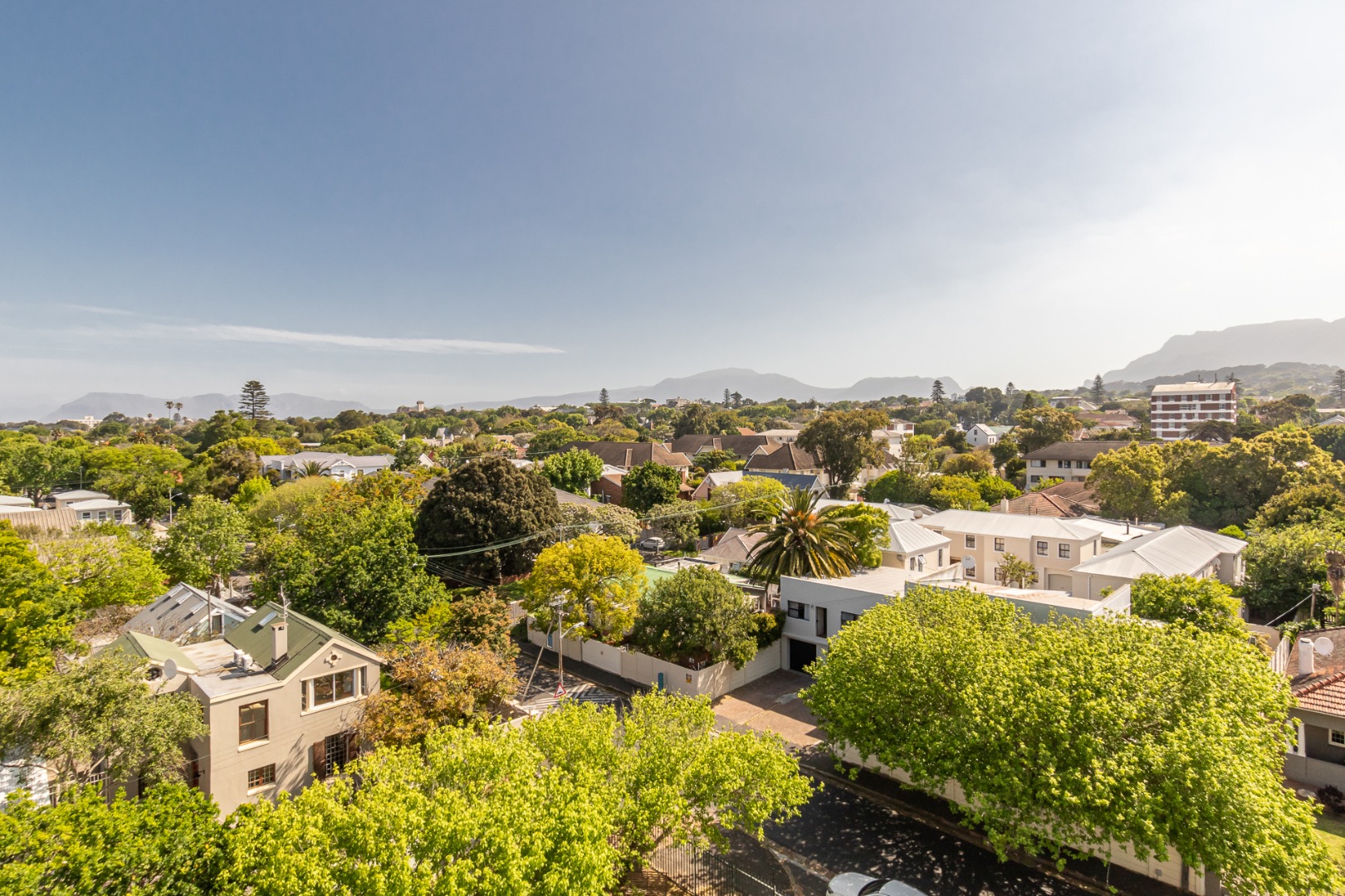 2 Bedroom Apartment / Flat For Sale in Harfield Village RE/MAX™ of Southern Africa