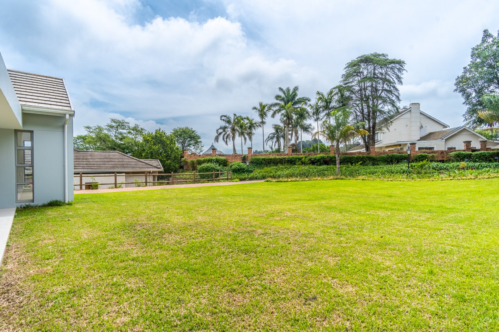 3 Bedroom Townhouse For Sale in Winston Park RE/MAX™ of Southern Africa