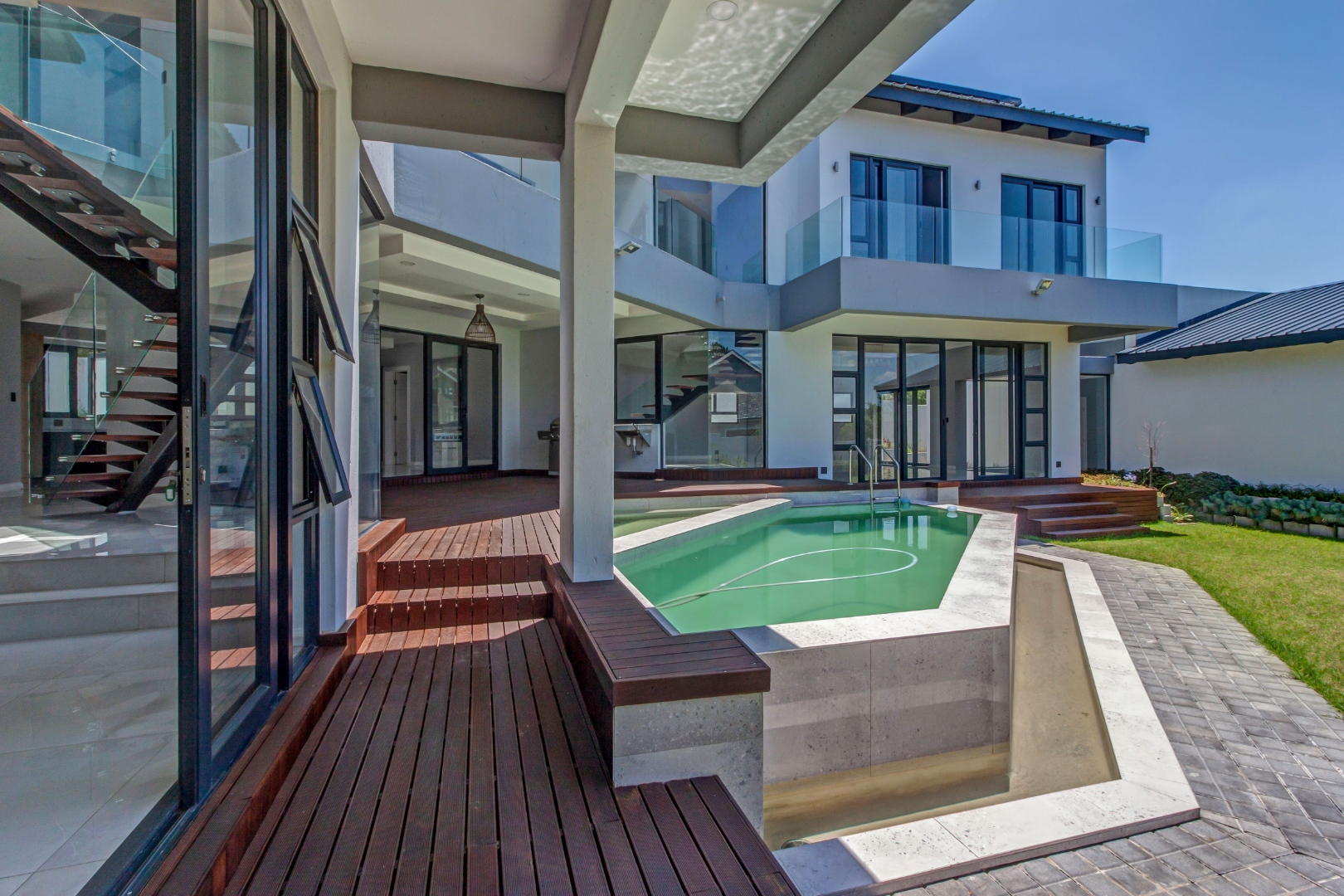 6 Bedroom House For Sale in Waterfall Country Estate RE/MAX™ of