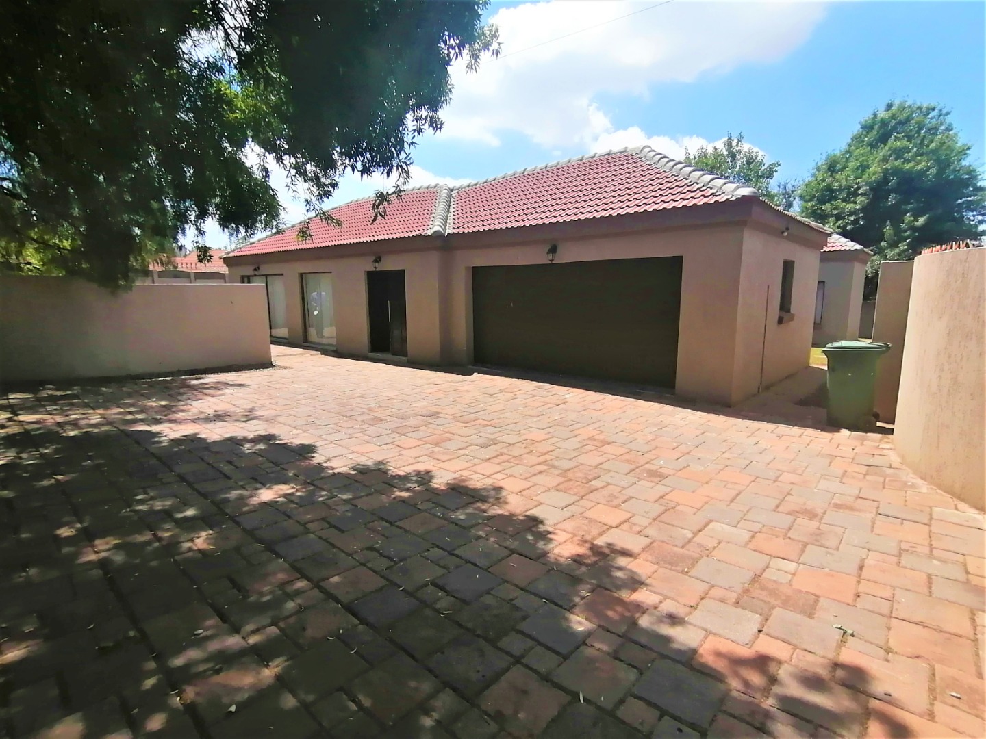 3 Bedroom House For Sale in Brackenhurst RE/MAX™ of Southern Africa