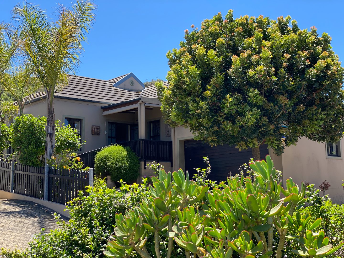 3 Bedroom House For Sale in Sedgefield Central RE/MAX™ of Southern Africa