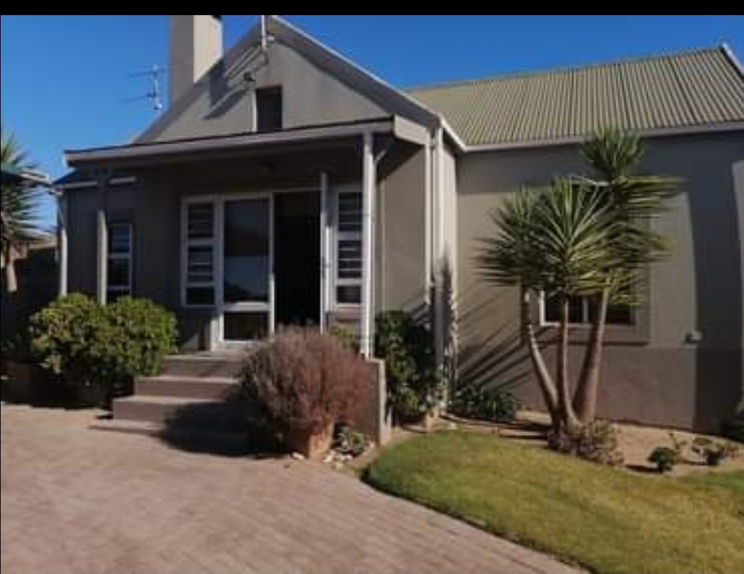 Property to rent in Vredenburg RE/MAX™ of Southern Africa