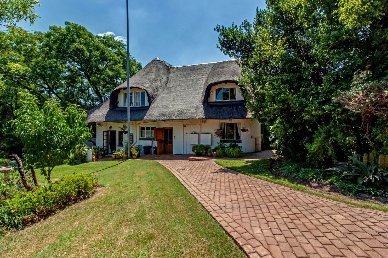 Apartments and houses to rent in Fourways, Sandton RE/MAX