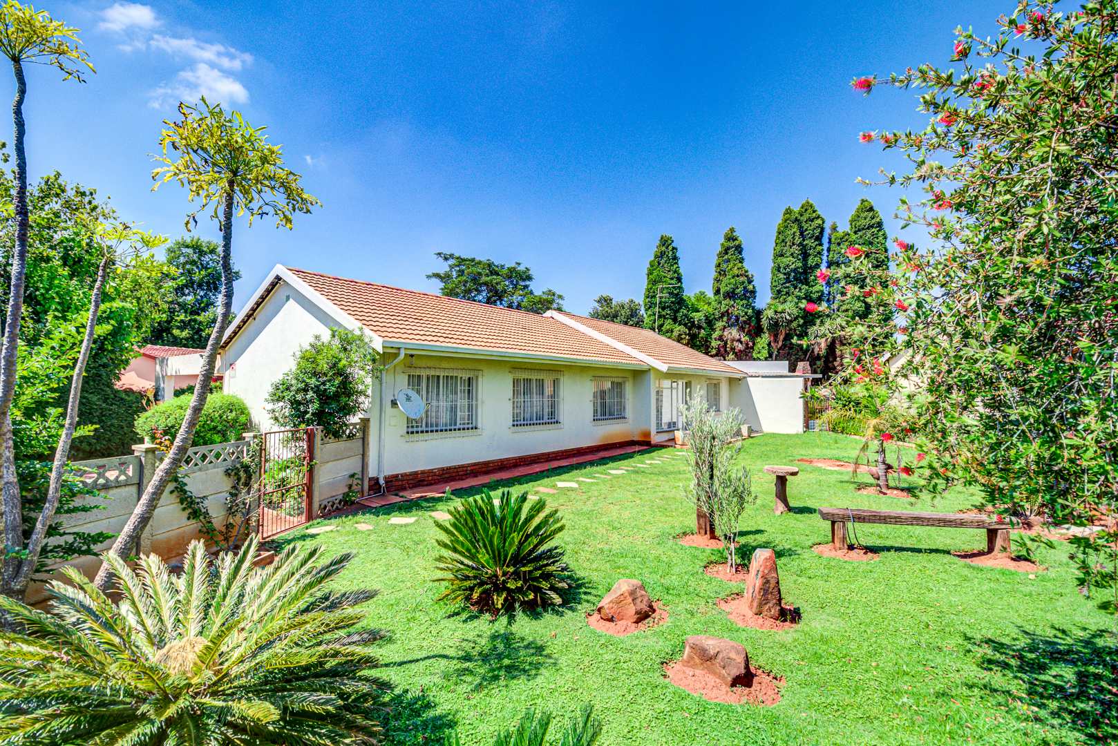 3 Bedroom House For Sale in Birch Acres RE/MAX™ of Southern Africa