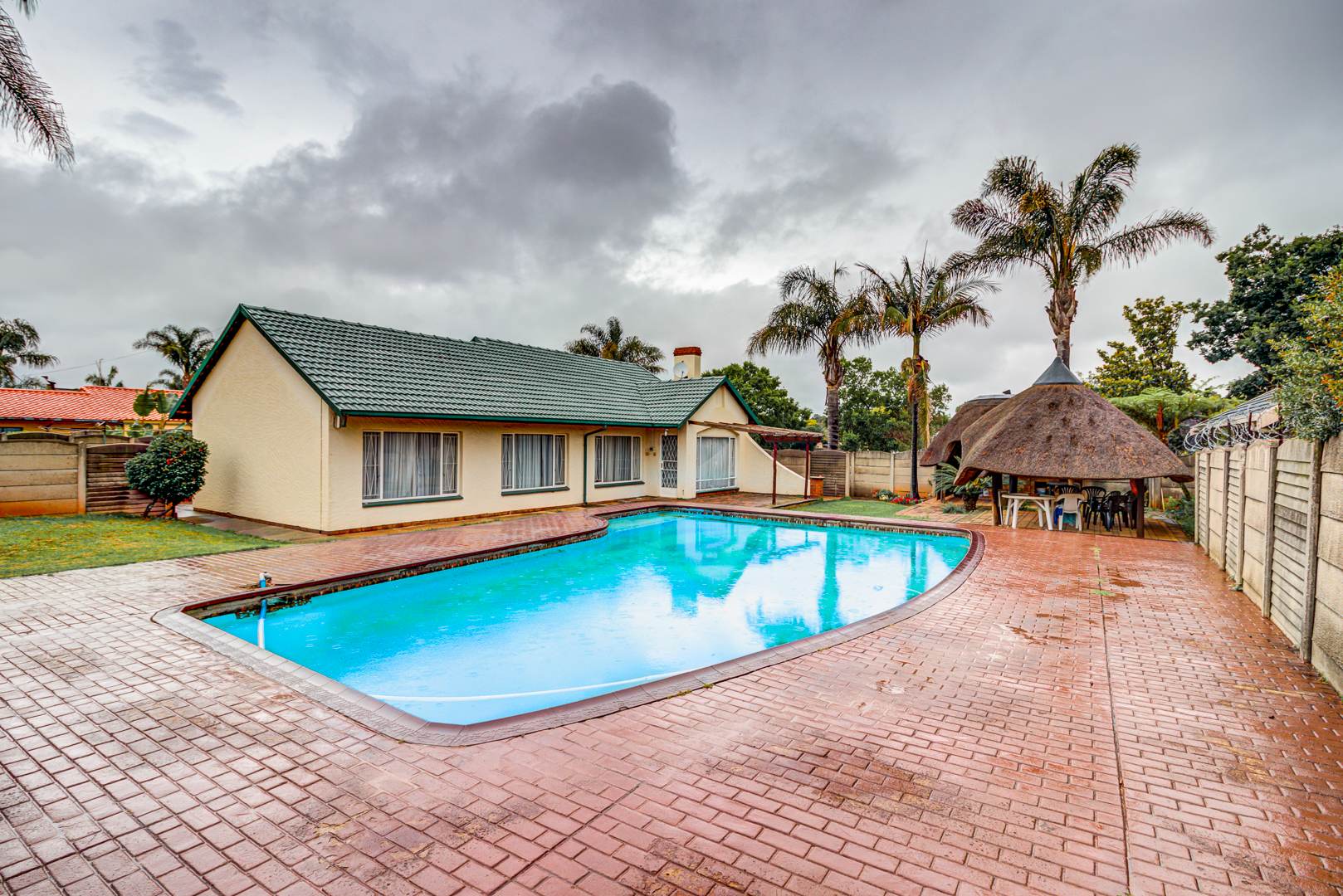 3 Bedroom House For Sale in Van Riebeeck Park RE/MAX™ of Southern Africa