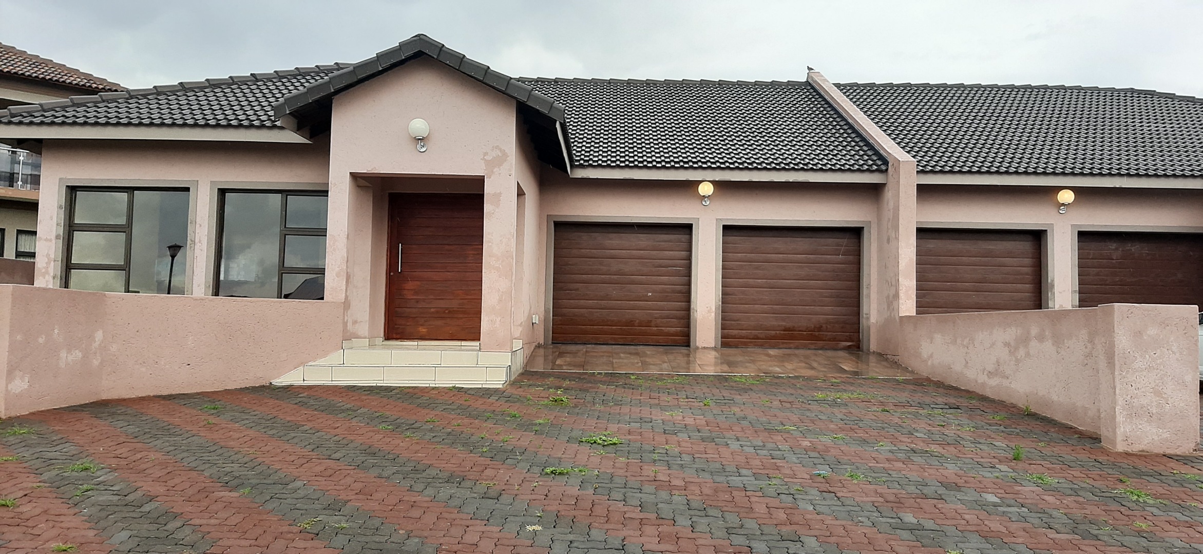 Property for sale in Woodhill Estate RE/MAX™ of Southern Africa
