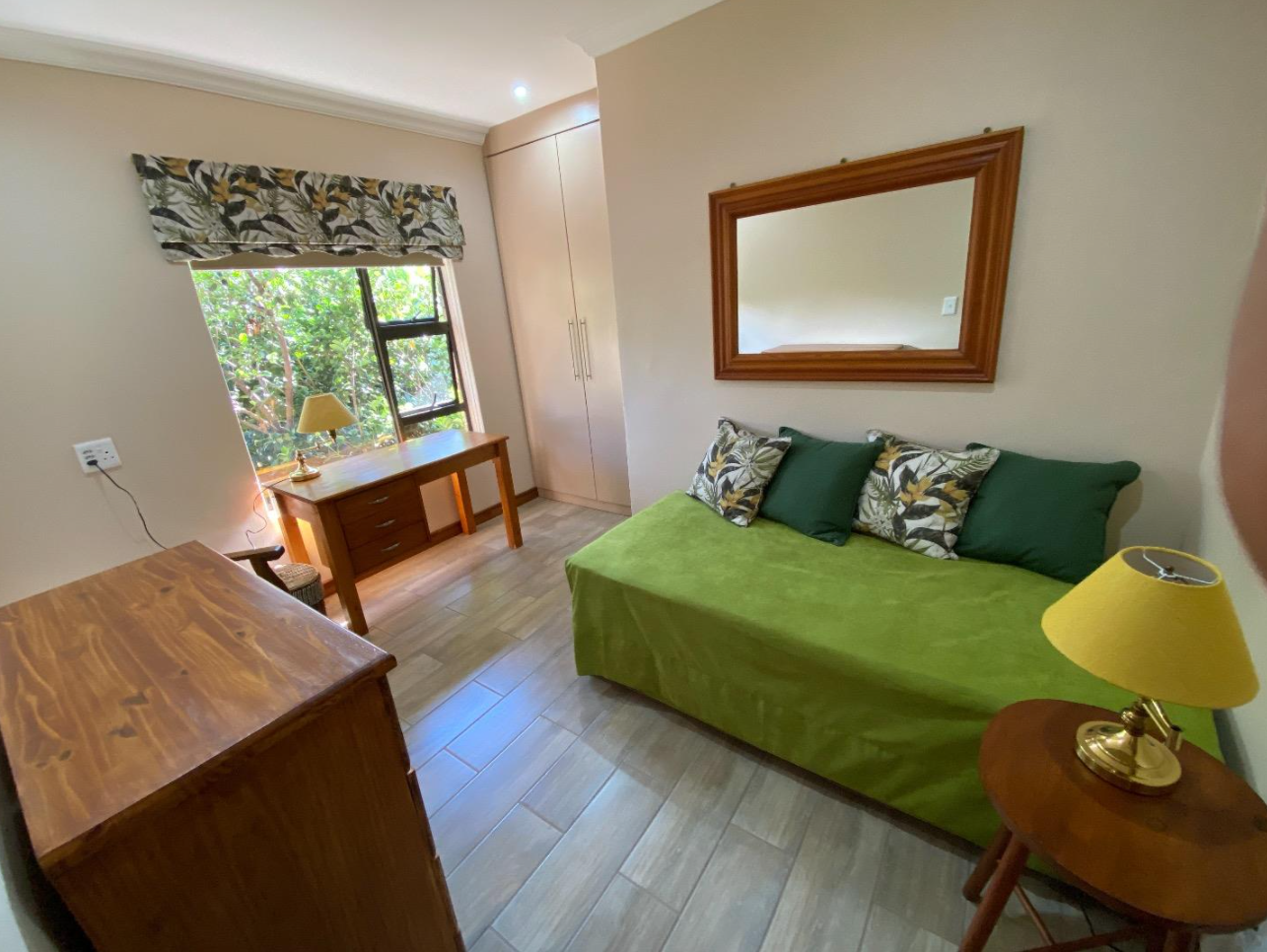 1.5 Bedroom Apartment / Flat To Rent in Silver Lakes Golf Estate RE