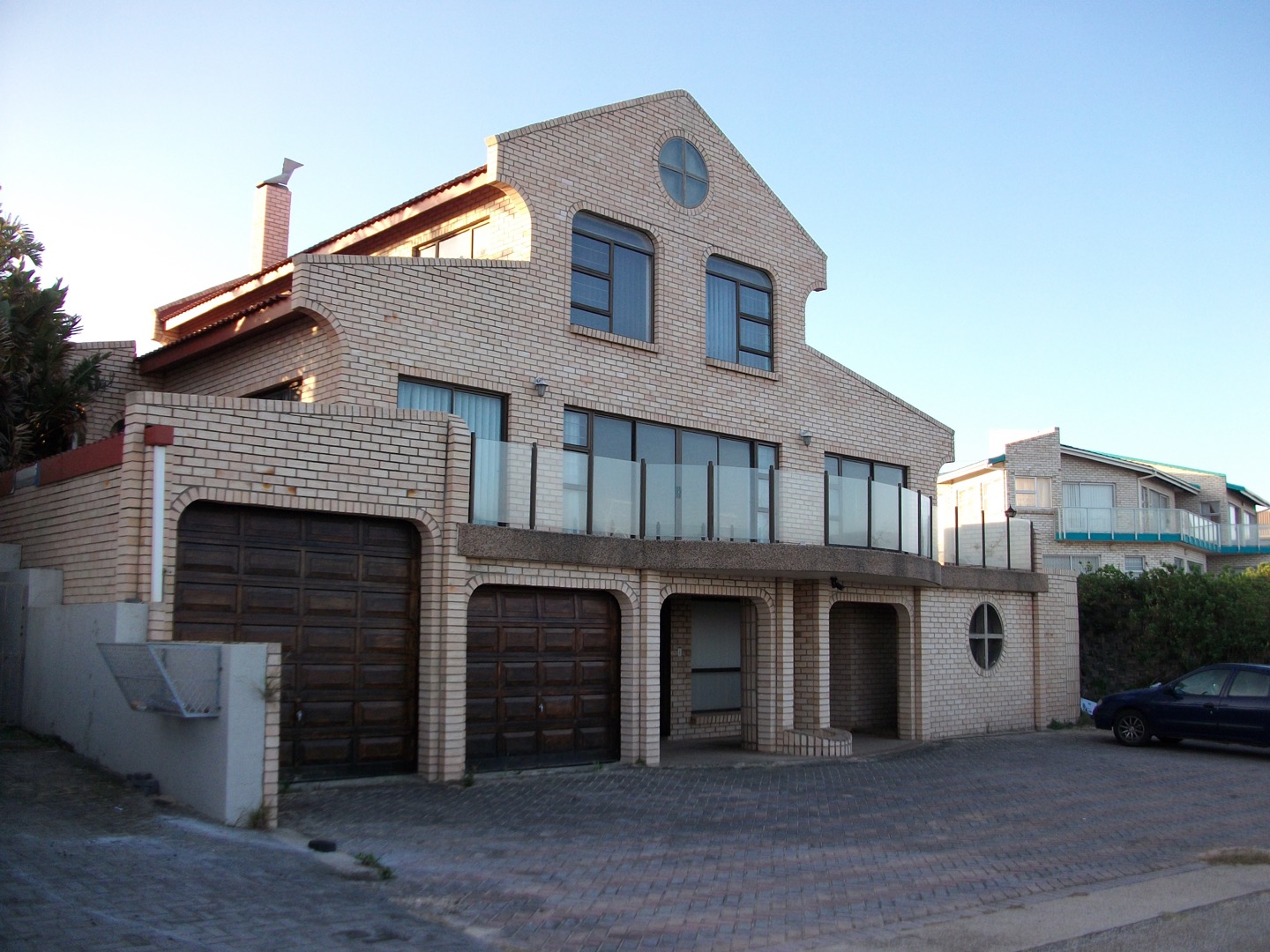 6 Bedroom House For Sale in Paradise Beach RE/MAX™ of Southern Africa