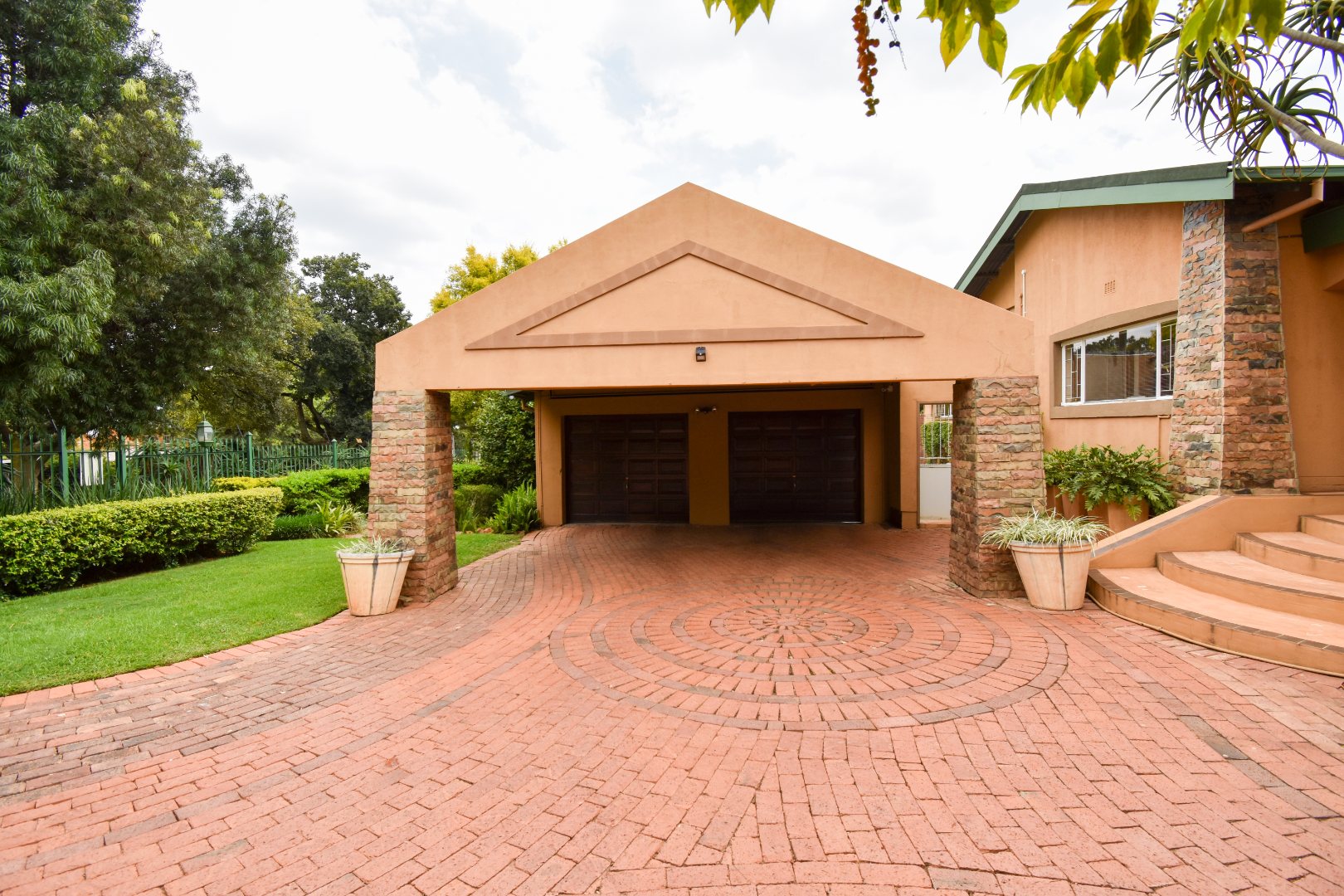 Property and houses for sale in Monument Park, Pretoria RE/MAX™