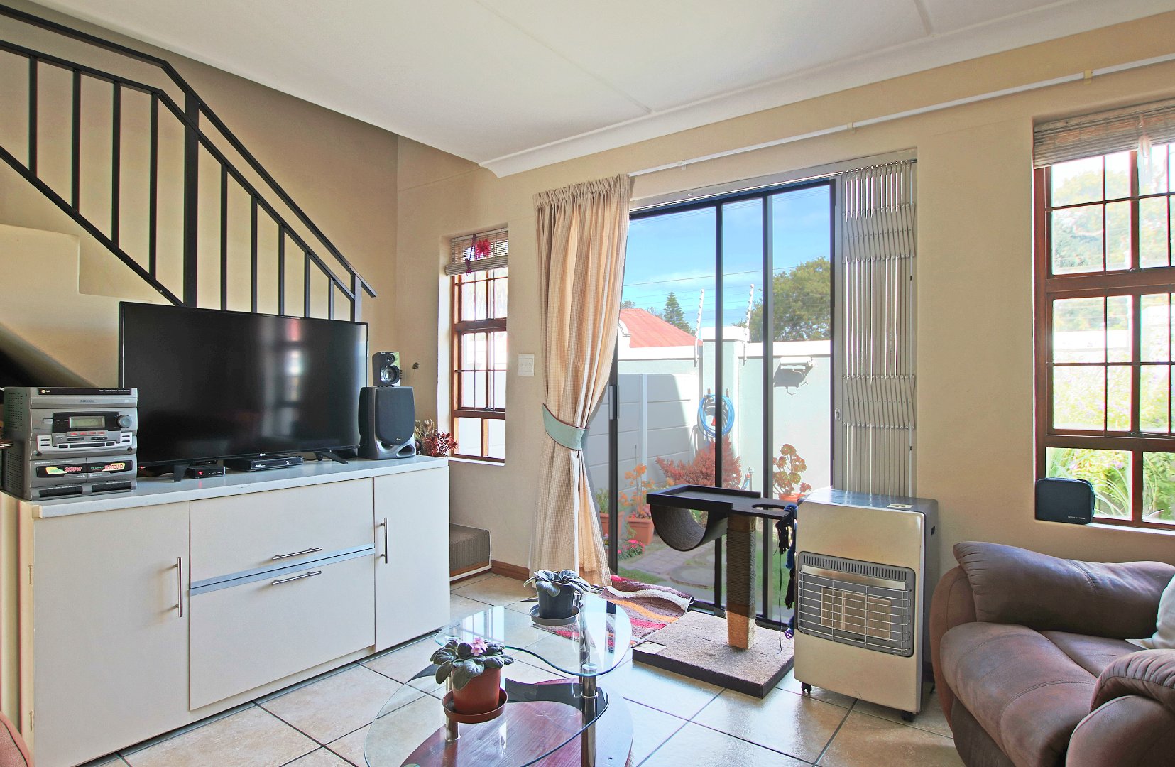 2 Bedroom Townhouse For Sale in Plumstead RE/MAX™ of Southern Africa